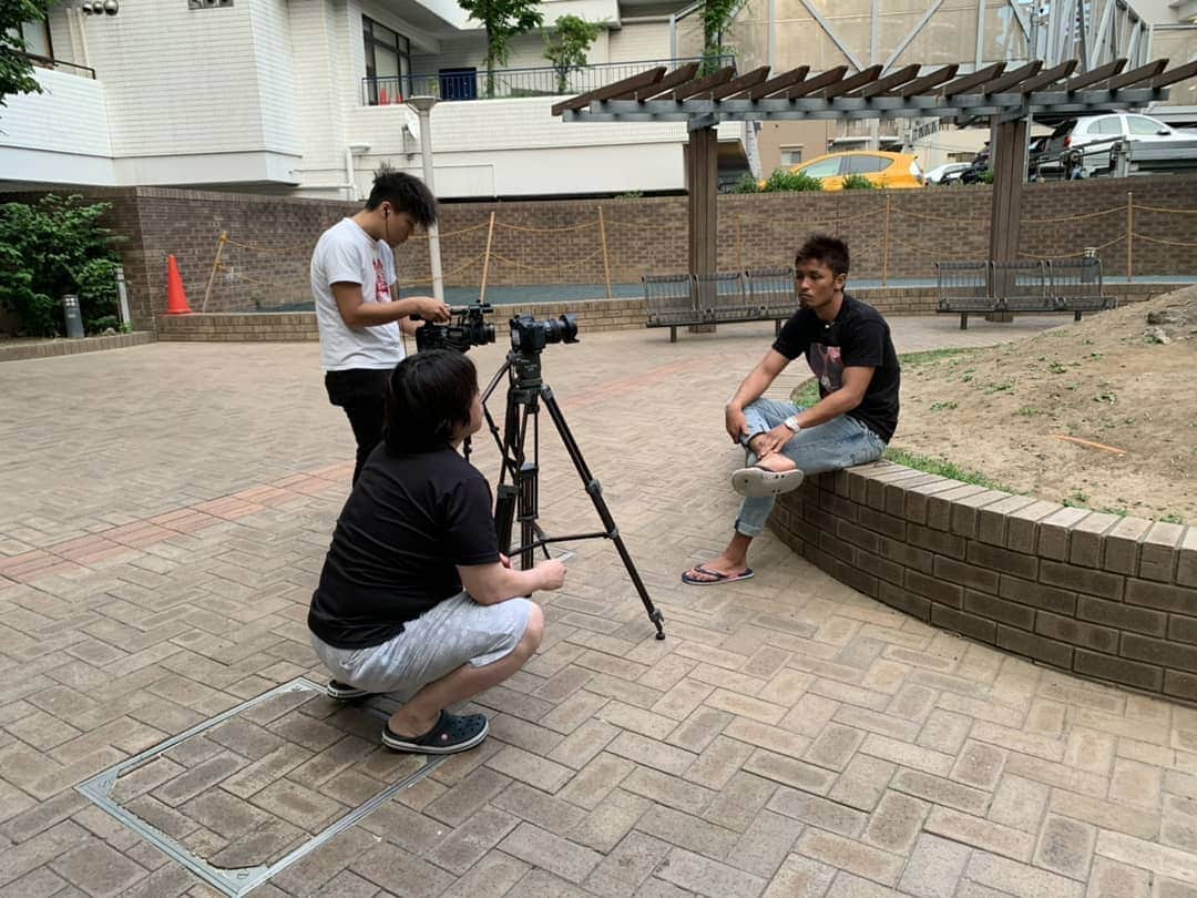 大沢文也のインスタグラム：「撮影してるところを撮影  #撮影 #映像 #川口市 #kickboxing #キックボクシング #k1 #k1_wgp」