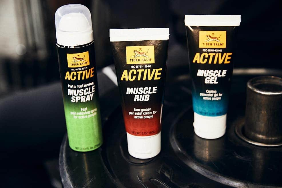 クリスチャン・テイラーさんのインスタグラム写真 - (クリスチャン・テイラーInstagram)「Have you tried the new @tiger_balm_us collection? Take your training and recovery to another level! I wouldn't promote it if i didn't believe in it and I do not train or compete without these products. #workswhereithurts #painhappens #sufferingisoptional #TigerBalm 🐯🐯 * * * #trackandfield #triplejump #crossfit #soreness #soremuscles #tracknation #ncaa #recovery #trainhard #workout #igfitness #fitnessaddict #roarback #painrelief #coldday #staywarm #newcampaign #newcollection」6月6日 1時05分 - taylored2jump