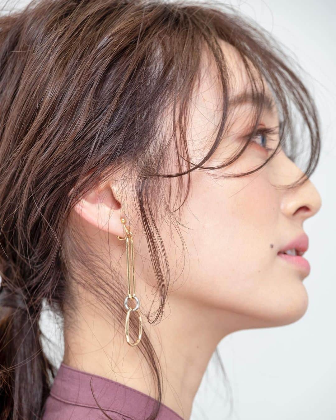 小祝麻里亜のインスタグラム：「おやすみなさい🌙🌙🌙 z z z ． ＿＿＿＿＿＿＿＿＿＿ #makeup #cosme #testshoot #メイク #コスメ #화장품 #뷰티스타그램」