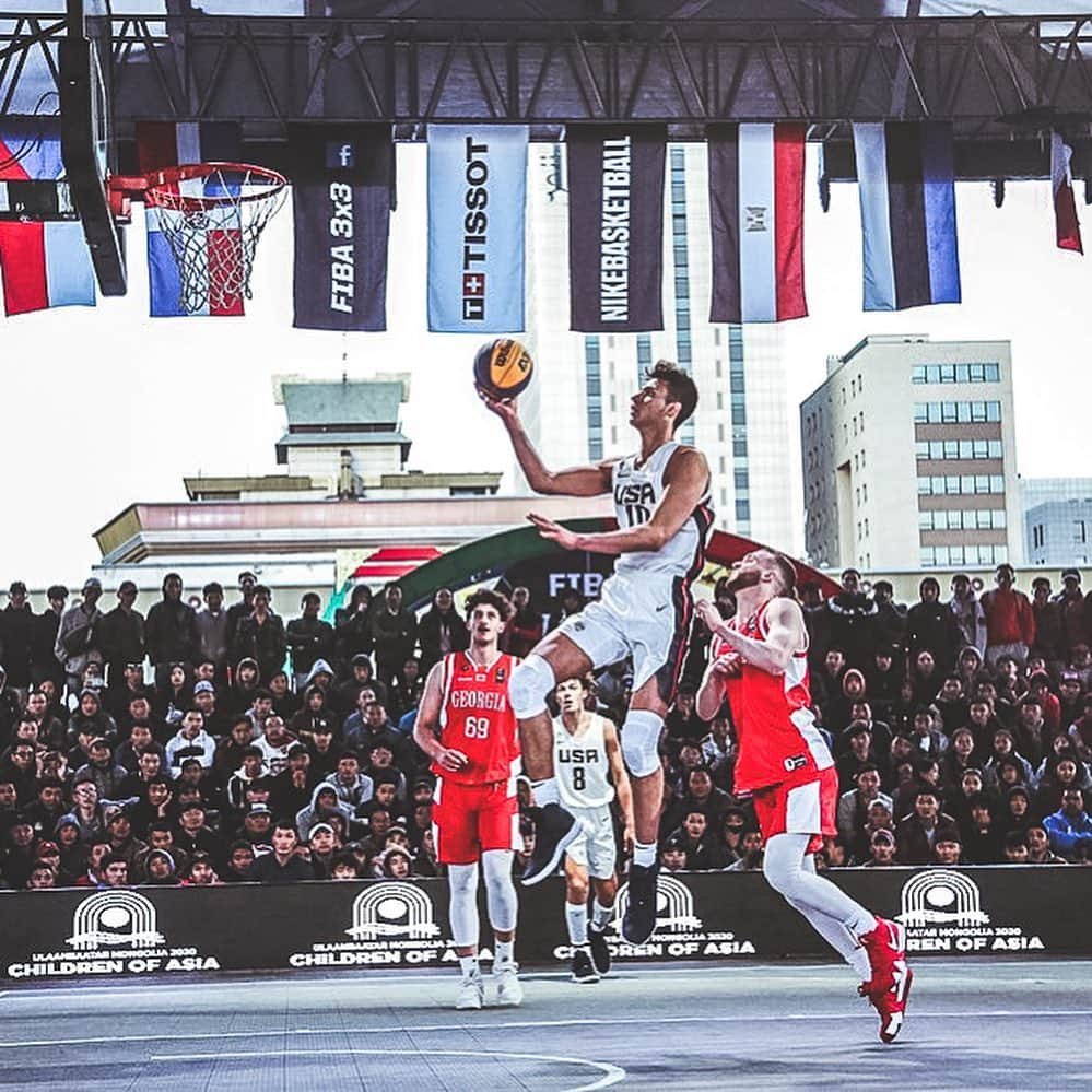 USA Basketballさんのインスタグラム写真 - (USA BasketballInstagram)「The @usab3x3 U18 Men & Women are soarin’ at #3x3U18 in Mongolia 👍」6月6日 6時49分 - usabasketball