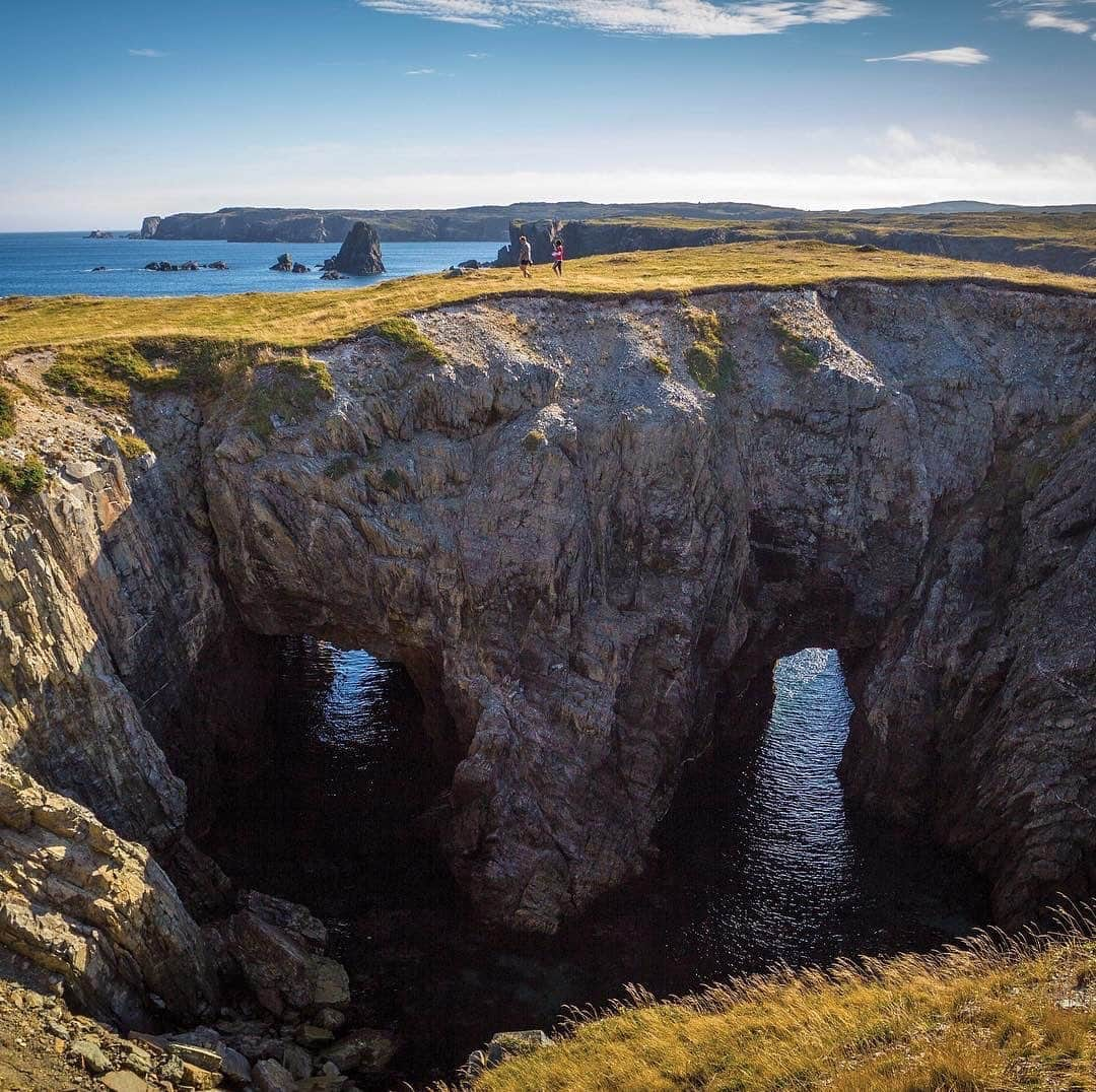 Explore Canadaさんのインスタグラム写真 - (Explore CanadaInstagram)「The kind of “dungeon” we wouldn’t mind spending time at… This remarkable rock formation is part of Newfoundland's peaceful Dungeon Provincial Park. Located on the Bonavista Peninsula, a region known for iceberg sighting, whale watching and friendly communities, this windswept park is a must-see of on a coastal tour. What to do here: walk around these two ocean-carved sea caves, check out the Bonavista Lighthouse, the puffin colony, and spend a night in a local saltbox home. #ExploreCanada . 📷 & 📍: @newfoundlandlabrador . #ExploreNL #Newfoundland #Bonavista #DungeonProvincialPark」6月6日 1時45分 - explorecanada