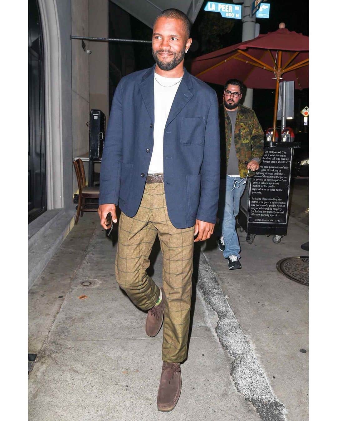 GQさんのインスタグラム写真 - (GQInstagram)「Only Frank Ocean could get us excited for fall before summer’s even started. See the 10 best dressed men of the week at the link in bio.」6月6日 2時09分 - gq