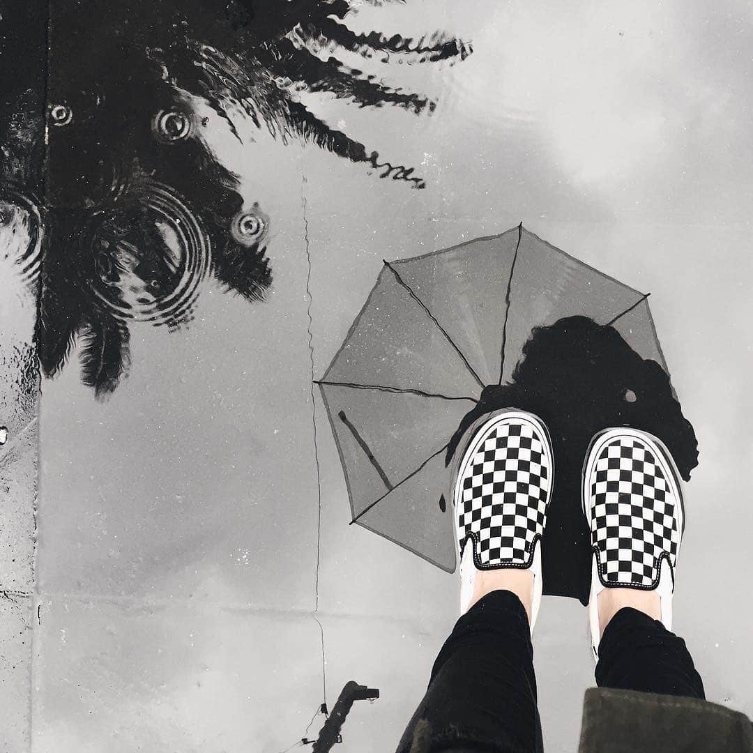 vansさんのインスタグラム写真 - (vansInstagram)「Rainy day reflections via @its_akraken. 🏁」6月6日 2時27分 - vans