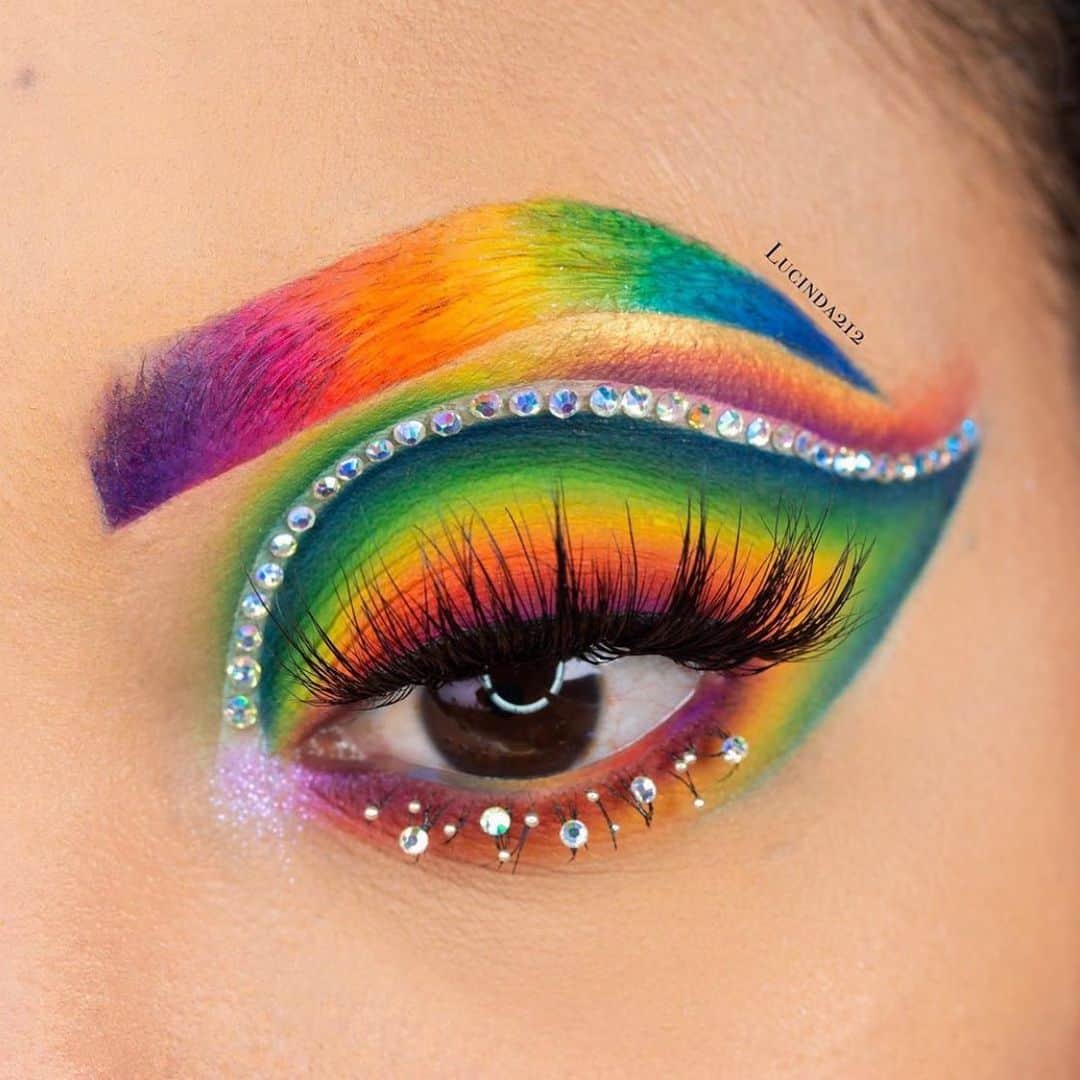 Makeup Addiction Cosmeticsさんのインスタグラム写真 - (Makeup Addiction CosmeticsInstagram)「Happy pride month, inspired look by @lucinda212! 💕🍀🦄 She used our Cinderella glitter for the inner corner highlight! Do we love? Let us know 🌱 #makeupaddictioncosmetics #makeupaddiction #wakeupandmakeup #pridemonth #wakeupandmakeup」6月6日 2時28分 - makeupaddictioncosmetics