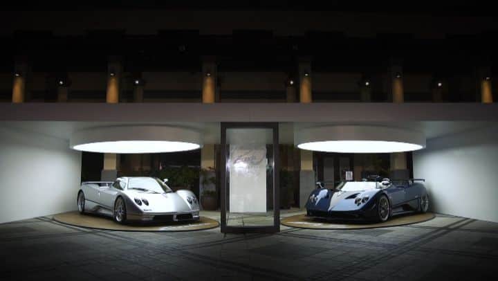 パガーニ・アウトモビリのインスタグラム：「Take a look at the fantastic time we had in Hong Kong last March for the Zonda 20th Anniversary celebrations!  #zonda #zonda20 #zonda20anniversary #zondas #zondaf #zondatricolore #zondauno #zondahpbarchetta #huayra #huayrabc #huayradinastia」