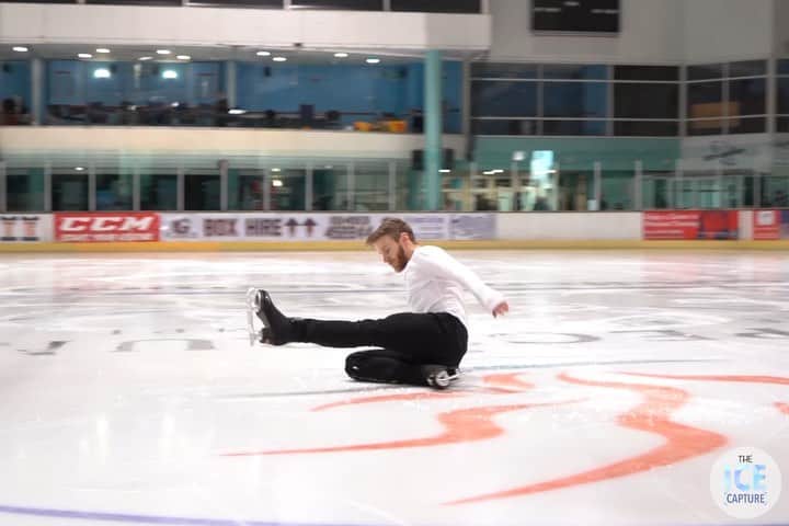 Phil Harrisのインスタグラム：「It was great fun filming with @theicecapture a few weeks ago @guildford_spectrum  Looking forward to doing a lot more in the future! 😊🙌🏼✨👍🏼⛸ Go check out his page for more videos 🎥 @gifsc.skating . . . @britishiceskating @isufigureskating @internationalschoolofskating @jackson.ultima @oniceperspectives @dancingonice @theskatinglesson @simplyskaters @pulsinhq #figureskater #figureskating #iceskater #iceskating #filming #athlete #choreography #retired #art #artist #steps #footwork #dance #skills #hardwork #sport #cinematography #icedance #movement #jacksonfamily #dancingonice #love #passion #life #rolemodel #instavideo」