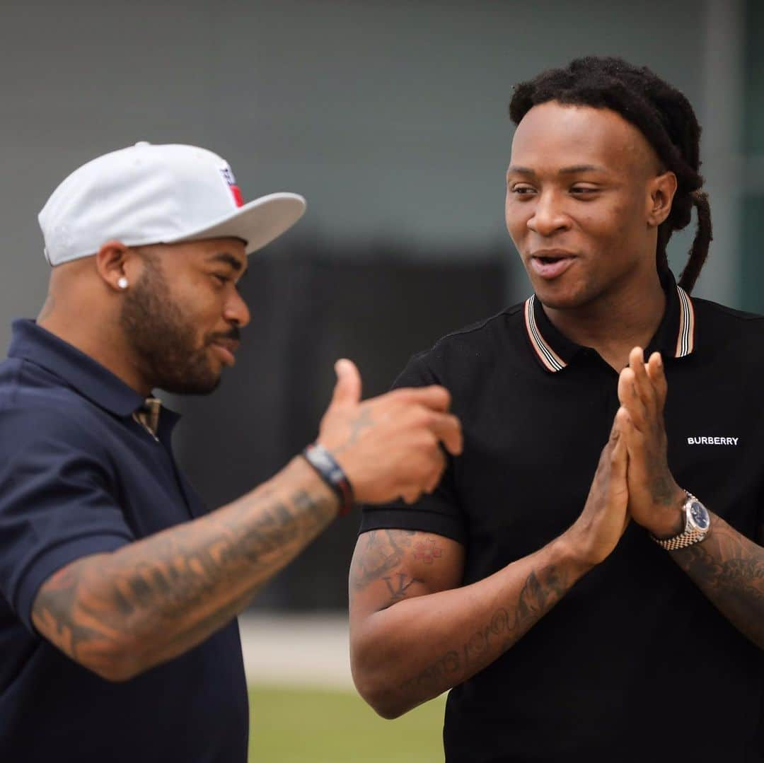 ヒューストン・テキサンズさんのインスタグラム写真 - (ヒューストン・テキサンズInstagram)「Legendary. Deshaun, J.J. and DeAndre spent time with their boyhood heroes. 🤩 #NFL100」6月6日 3時19分 - houstontexans