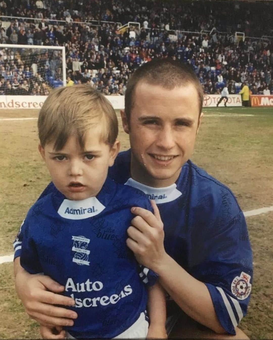 ゲイリー・ガードナーさんのインスタグラム写真 - (ゲイリー・ガードナーInstagram)「Dreams Do Come True 💙😀 Once A Blue Always A Blue 💙⚽️ Keep Right On!!!!!! 🔵⚪️ @bcfc #bcfc」6月6日 3時23分 - 22gards