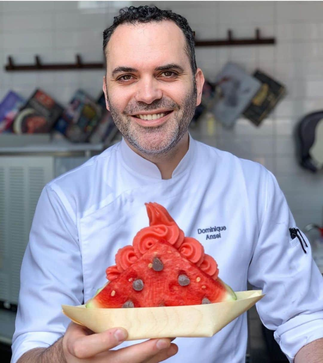 DOMINIQUE ANSEL BAKERYさんのインスタグラム写真 - (DOMINIQUE ANSEL BAKERYInstagram)「When the sun’s shining and the weather warms up, it’s time to slice up dozens of fresh ripe watermelons each day for our What-a-Melon Soft Serve at @dominiqueanselkitchen. 😎🍉 Each slice is filled with a swirl of watermelon soft serve, and finished with dark chocolate “seeds.” (📸 from @foodandwine)」6月6日 3時55分 - dominiqueansel