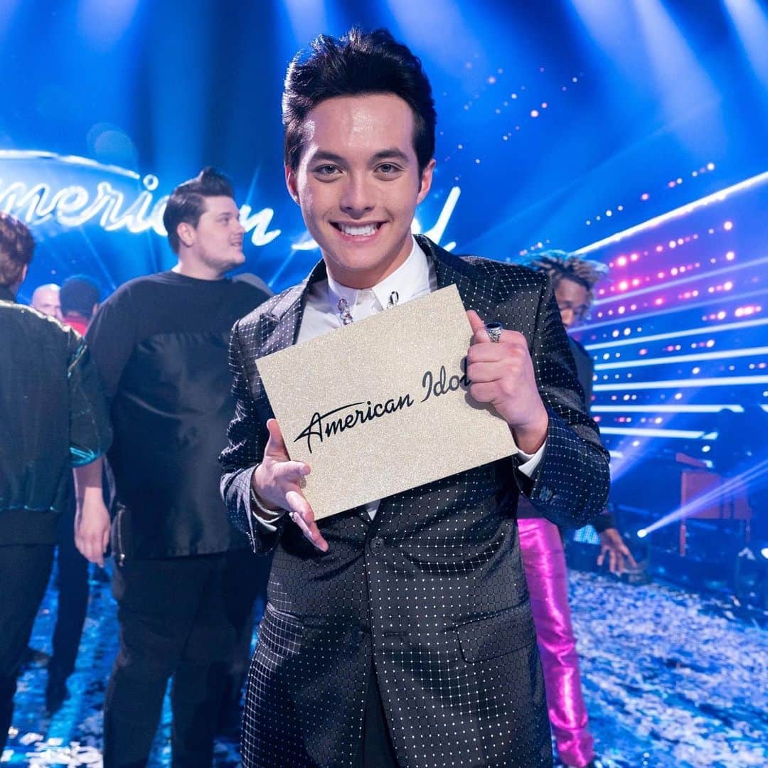 American Idolさんのインスタグラム写真 - (American IdolInstagram)「@thelainehardy is coming to #CMAFest! Come to the ABC Summer Fun & Games activation in Fan Alley (4th and Broadway) Sunday at noon for a Q&A with Laine hosted by @mrbobbybones, followed by a Meet & Greet at 1pm!」6月6日 4時11分 - americanidol
