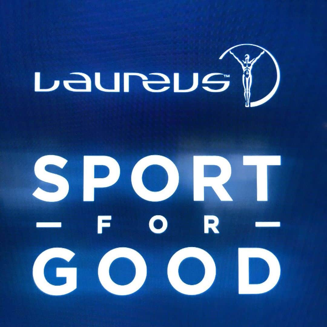 ローマン・ヴァイデンフェラーさんのインスタグラム写真 - (ローマン・ヴァイデンフェラーInstagram)「Vielen Dank an  @laureus.sport.for.good für die tollen Einblicke in die tägliche Arbeit mit den Jugendlichen. #laureus #sportforgood #europapark #rust @stefanbloecherofficial #fredibobic @matthiasdolderer @laureus.sport.for.good @thomasmorgenstern @europapark」6月6日 4時19分 - romanweidenfeller