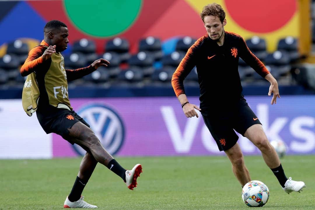 デイリー・ブリントのインスタグラム：「🦁🔸 #NationsLeague」