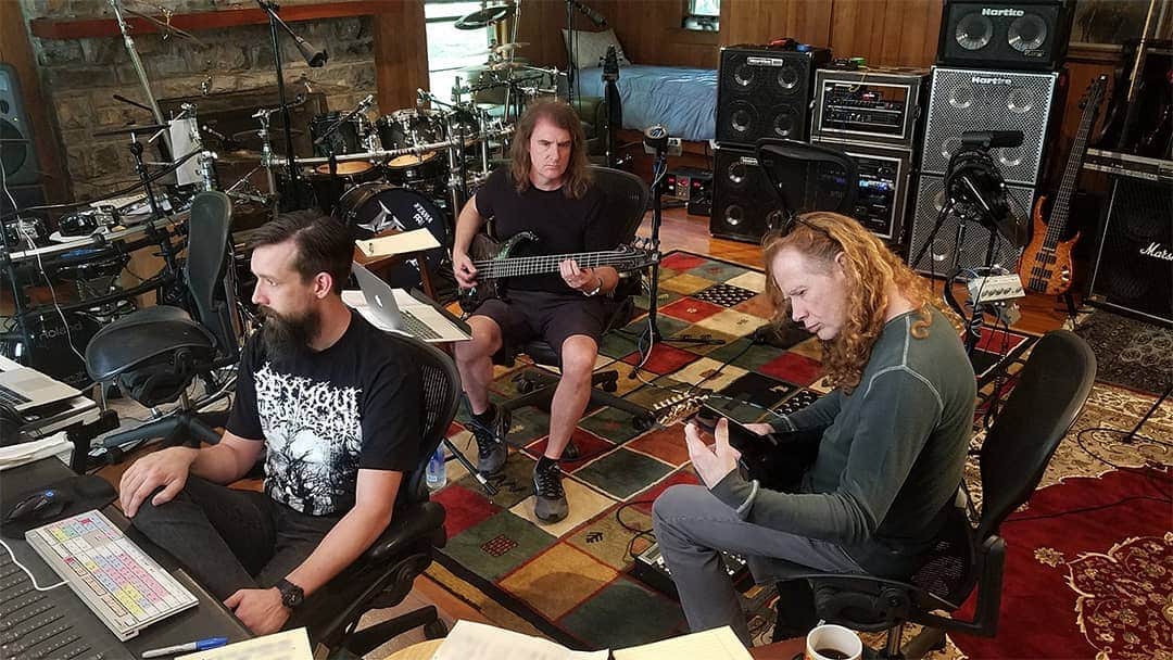 Megadethさんのインスタグラム写真 - (MegadethInstagram)「Hammering it out at the studio #megadeth16」6月6日 4時41分 - megadeth