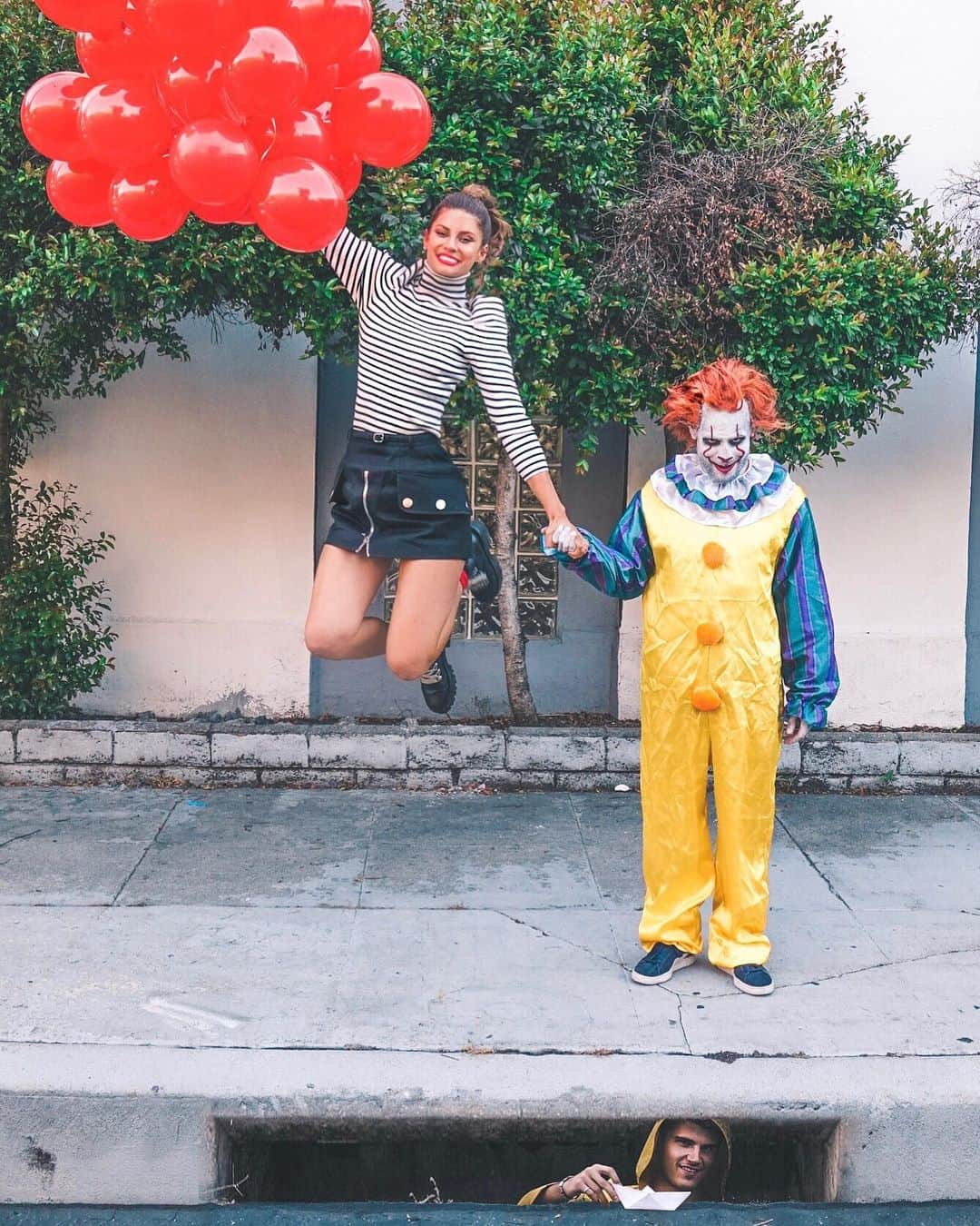 Hannah Stockingさんのインスタグラム写真 - (Hannah StockingInstagram)「Comment when you see IT 🎈🤡 (New IT clown video Link in bio)」6月6日 4時47分 - hannahstocking