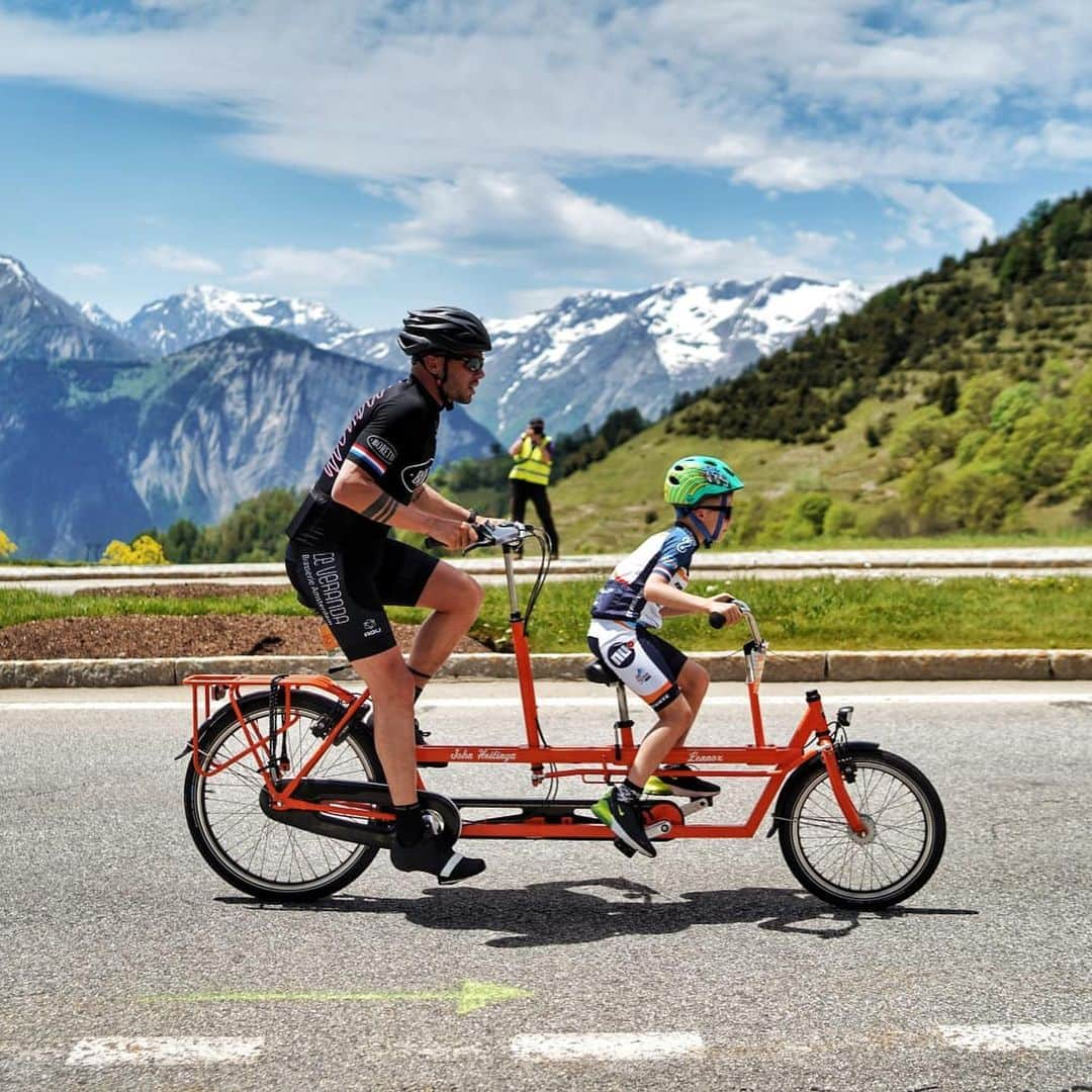 ヨニー・ハイティンハさんのインスタグラム写真 - (ヨニー・ハイティンハInstagram)「Couldn't wish for better last preparations for @alpedhuzes than this ride with my little friend! @lennoxlovesfootball and I did the Alpe d'HuZus together today, I am a proud dad. Tomorrow Alpe d'HuZes! #alpedhuzes #ad6」6月6日 5時03分 - johnheitinga