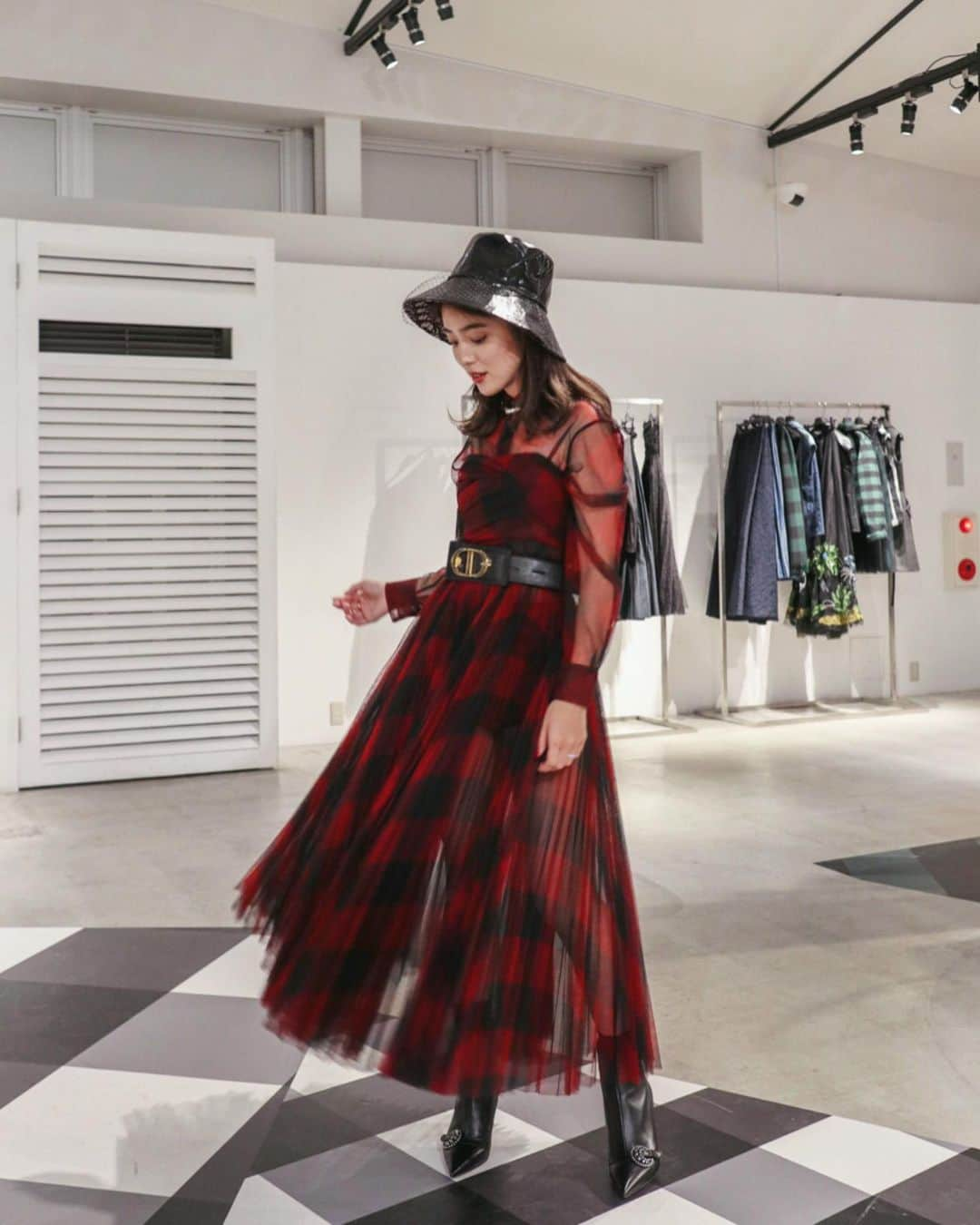 大口智恵美さんのインスタグラム写真 - (大口智恵美Instagram)「Dior FALL/WINTER 2019-2020 ・ diorの展示会に行ってきました♡ 英国がテーマでチェック柄が沢山🇬🇧 帽子にレースを使ってる細かなこだわりがdiorらしくて好き♡ #dior #love #fashion #love #instagood」6月6日 15時15分 - chemiiiii