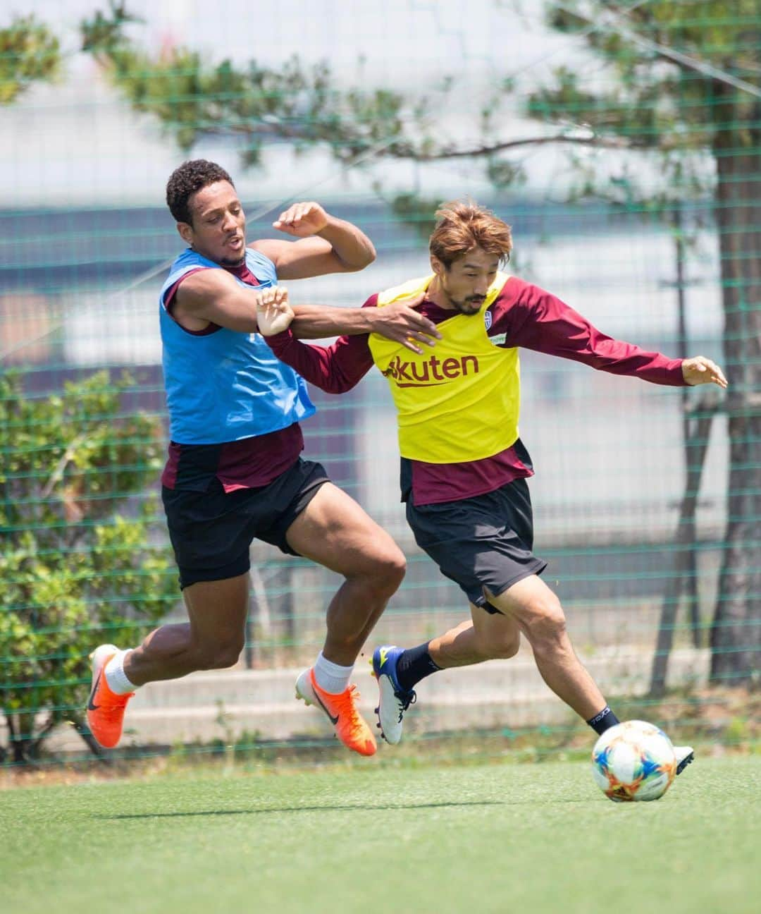 ヴィッセル神戸さんのインスタグラム写真 - (ヴィッセル神戸Instagram)「J-GREEN堺トレーニングキャンプ最終日！🏃‍♂️ Last day of training camp at J-Green Sakai! 🏃‍♂️ . #vissel #visselkobe #ヴィッセル神戸 #WeAreKobe #一致団結 #Kobe #神戸」6月6日 15時31分 - visselkobe