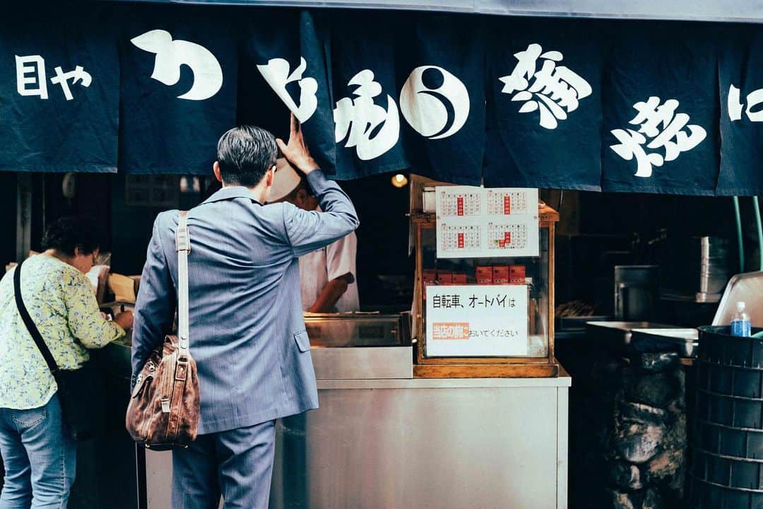 岩井ジョニ男のグルメインスタ