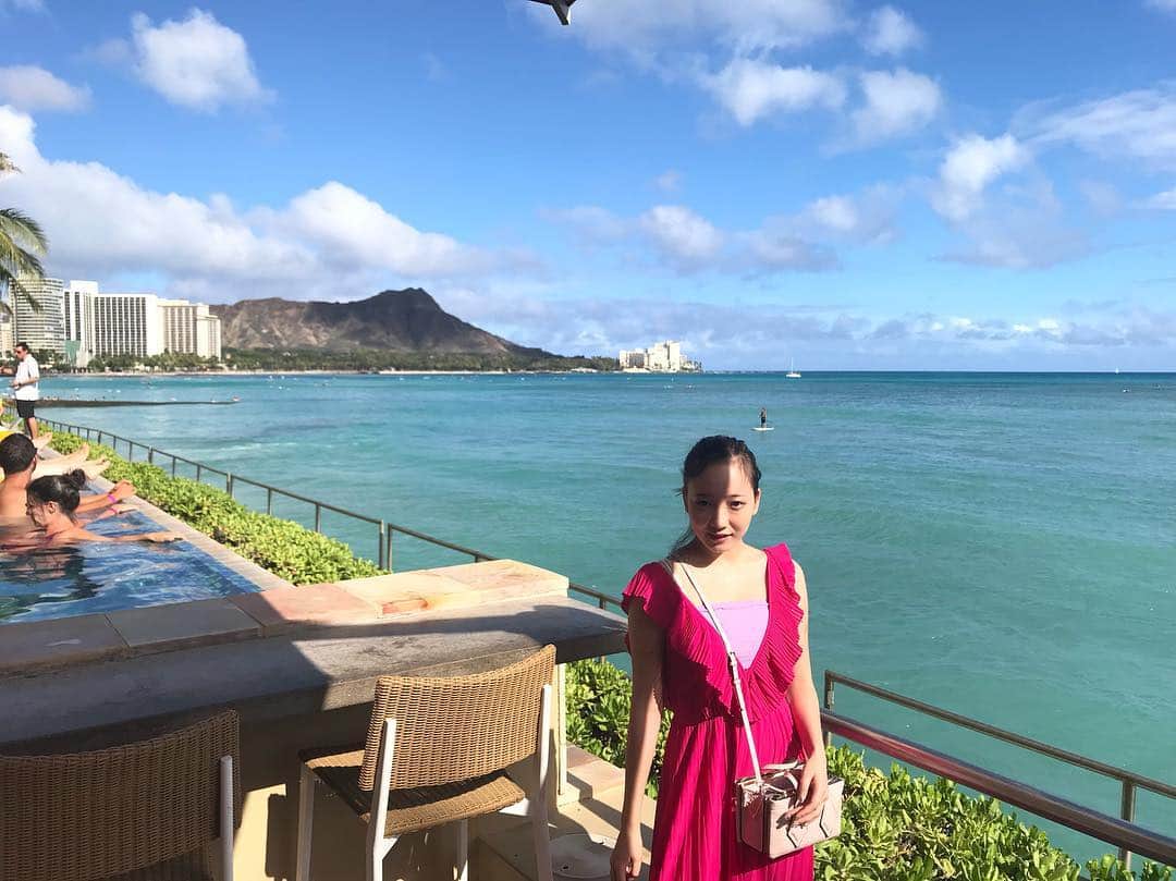 のインスタグラム：「7年ぶりのハワイ〜🌺 あろひゃ〜♡ #ハワイ #hawaii  #diamondhill  #最高 #南国 #vacation」