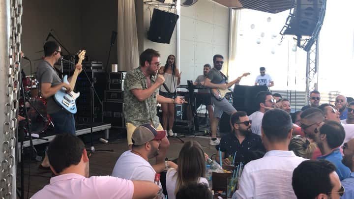 muratdalkilicのインスタグラム：「Çeşme’de her şey bıraktığımız gibi 😎 🙏🏻」