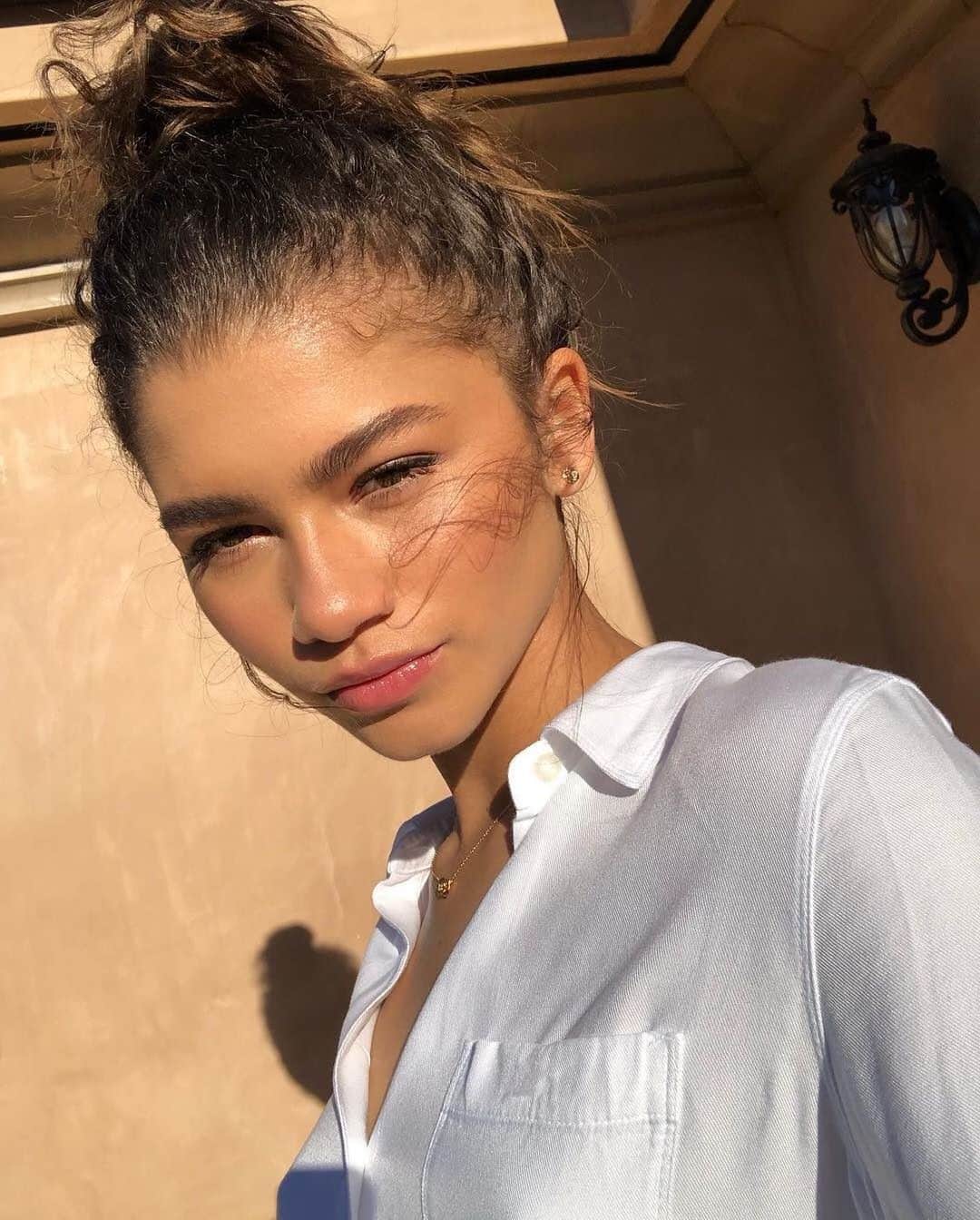 Teen Vogueさんのインスタグラム写真 - (Teen VogueInstagram)「"What I thought I wanted, it's not what I want anymore." @Zendaya reveals why she's ready to leave the music industry behind at the link in bio. #regram」6月6日 8時14分 - teenvogue