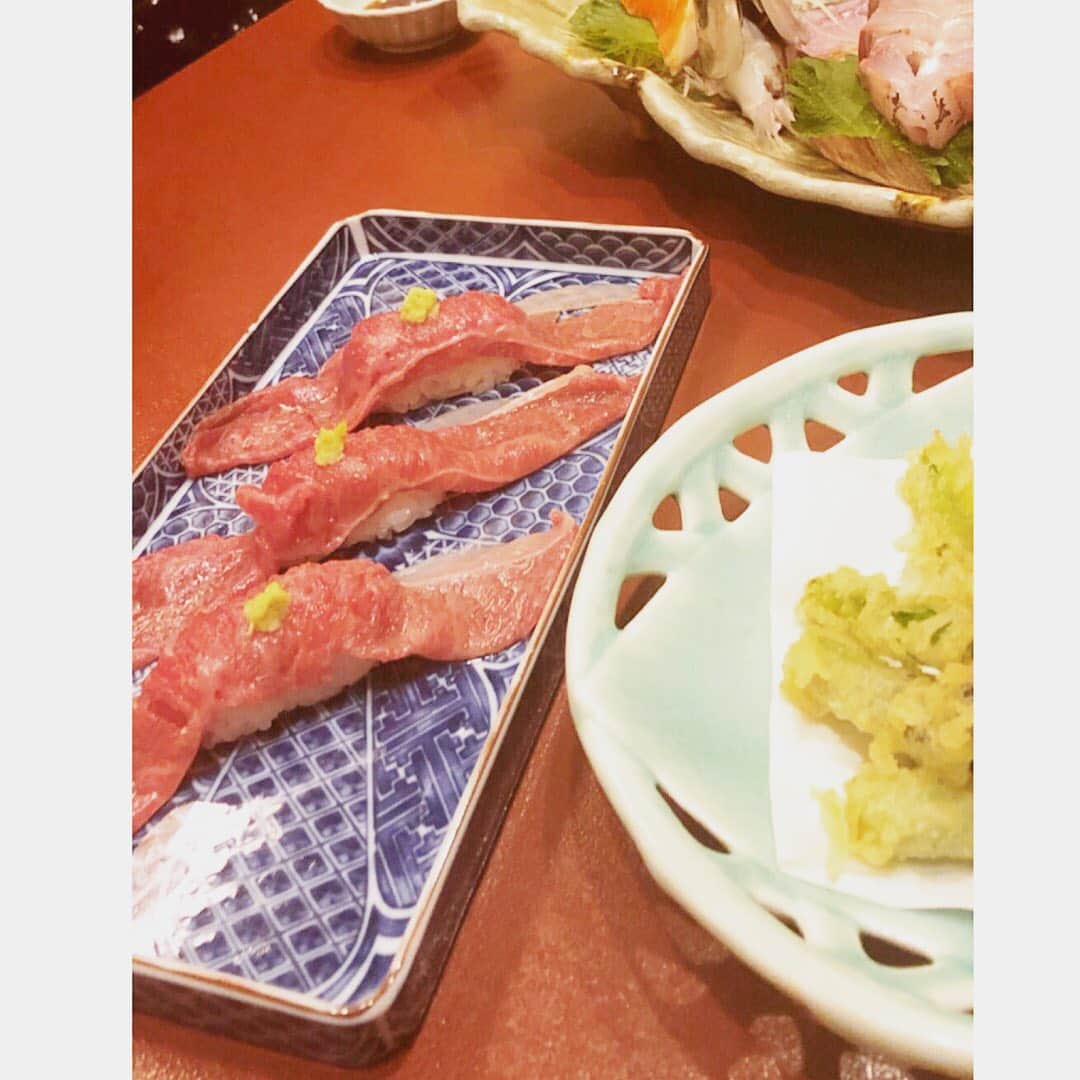 佐藤純一さんのインスタグラム写真 - (佐藤純一Instagram)「いつもお世話になりまくりの、すってぃー、だーまえくん、よっちとしゃぶしゃぶの会でした。 ここ、ほんと何食べても美味い。」6月6日 8時14分 - junichisato__