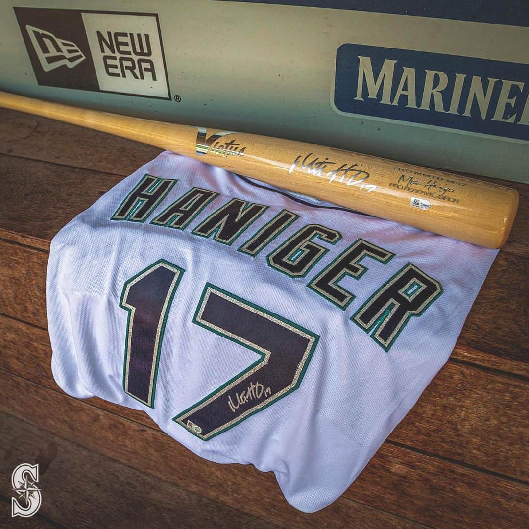 シアトル・マリナーズさんのインスタグラム写真 - (シアトル・マリナーズInstagram)「Tonight is Mariners Care Charity Night. With some help from @rootsportsnw, you can bid on all kinds of great items and experiences. Details at Mariners.com/Charity.」6月6日 9時20分 - mariners