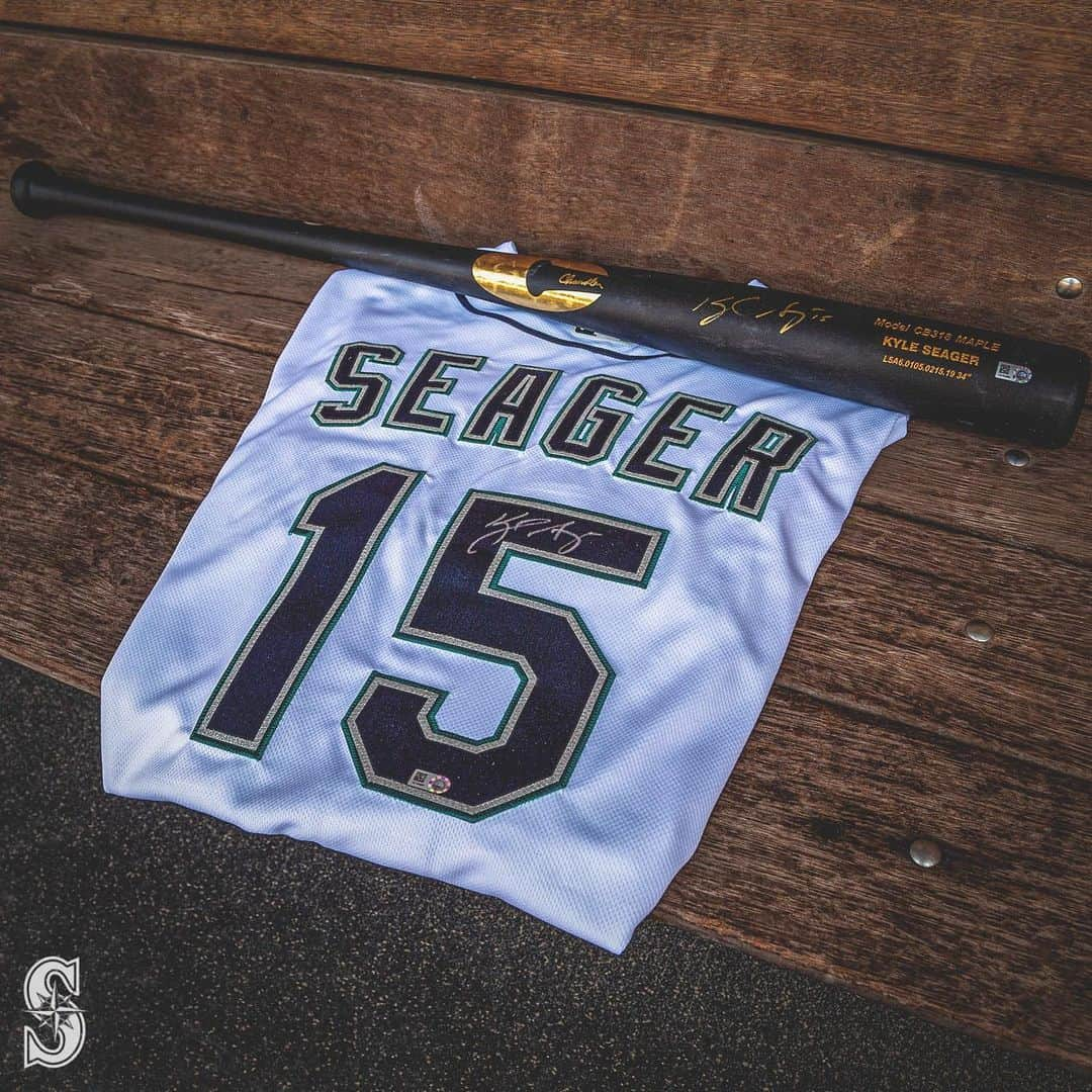 シアトル・マリナーズさんのインスタグラム写真 - (シアトル・マリナーズInstagram)「Tonight is Mariners Care Charity Night. With some help from @rootsportsnw, you can bid on all kinds of great items and experiences. Details at Mariners.com/Charity.」6月6日 9時20分 - mariners