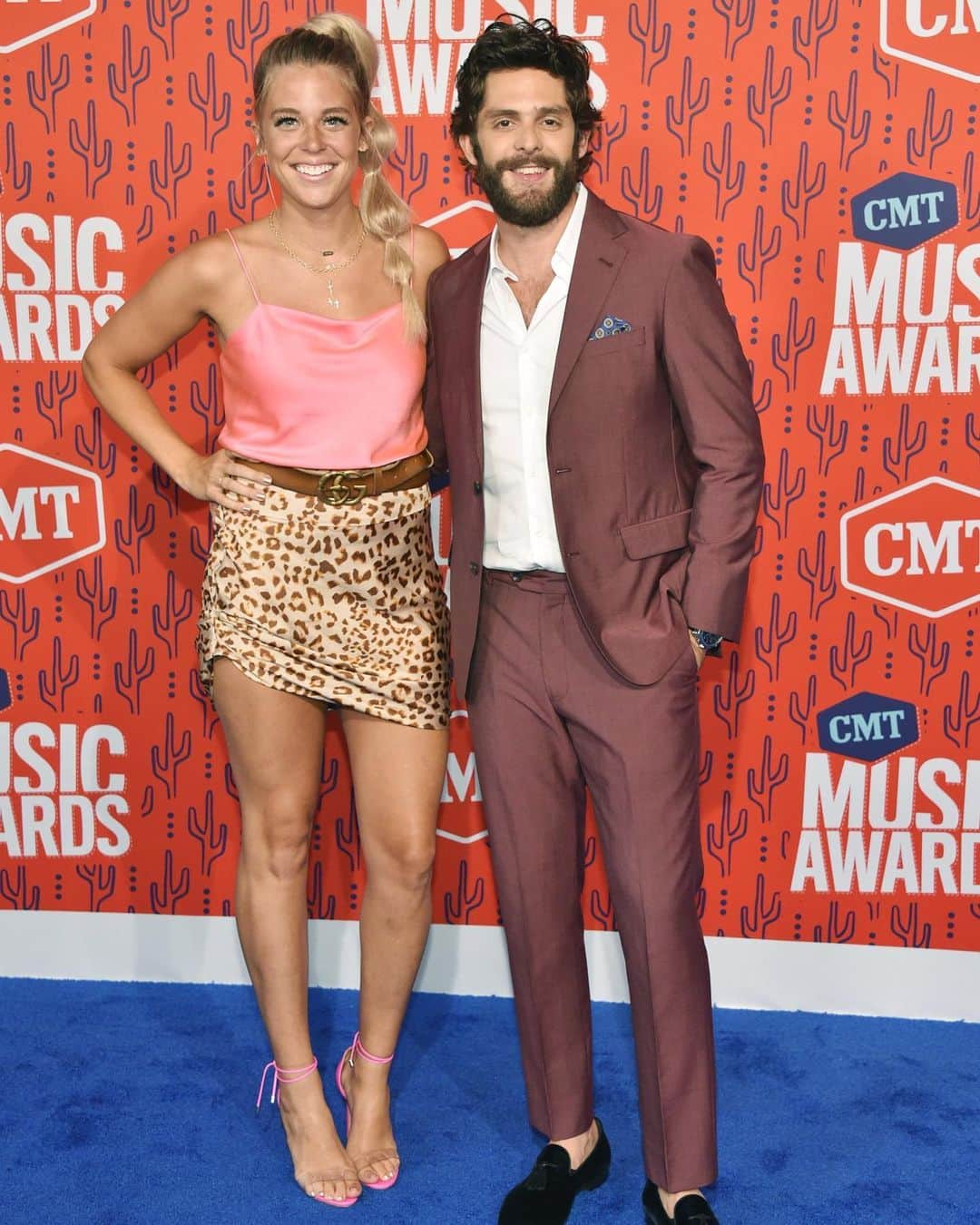 People Magazineさんのインスタグラム写真 - (People MagazineInstagram)「Thomas Rhett and Lauren Akins are seriously goals tonight at the CMT Awards. ❤️| 📷: John Shearer/WireImage」6月6日 9時52分 - people