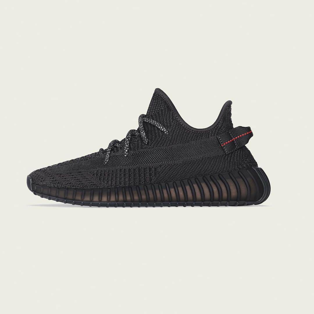 ABC-MART Grand Stageさんのインスタグラム写真 - (ABC-MART Grand StageInstagram)「<6/7(FRI) Release > adidas YEEZY BOOST 350 V2 "BLACK" FU9006 ￥28,000+tax . 販売店舗 GRAND STAGE GINZA GRAND STAGE HARAJUKU . 店頭入店順抽選販売を行います。 各店の集合時間になります。 GRAND STAGE GINZA 集合時間　8:50～9:00 GRAND STAGE HARAJUKU 集合時間　9:20～9:30 . ＊お一人様それぞれ1点までとさせて頂きます。 ＊抽選販売では下記7種のID(顔写真付きの身分証)のうちいずれか1点の呈示が必要となります。 ＊ご呈示頂けない場合は抽選への参加をお断り致しますので予めご了承ください。 ①パスポート ②運転免許証 ③外国人登録証 ④写真付住民基本台帳カード ⑤顔写真付き学生証 ⑥障害者手帳 ⑦マイナンバーカード（顔写真付き）  コピーおよび写真での呈示、また有効期限が切れたIDは無効とさせて頂きます。  #abcmart #abcマート #abcgs #スニーカー #adidas #アディダス #yeezy #boost #yeezyboost #yeezyboost350v2」6月6日 10時05分 - abcmart_grandstage