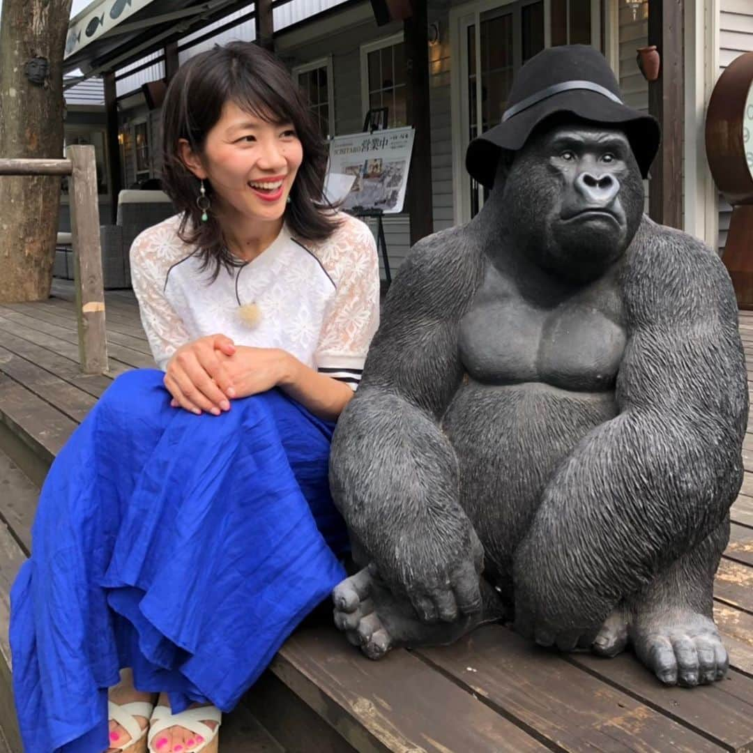 潮田玲子さんのインスタグラム写真 - (潮田玲子Instagram)「イケメンだわぁ〜🦍 #rkb #ぞっこん九州 #ロケしてます #ゴリラ #イケメンすぎやろ #リアル感」6月6日 16時01分 - reikoshiota_official