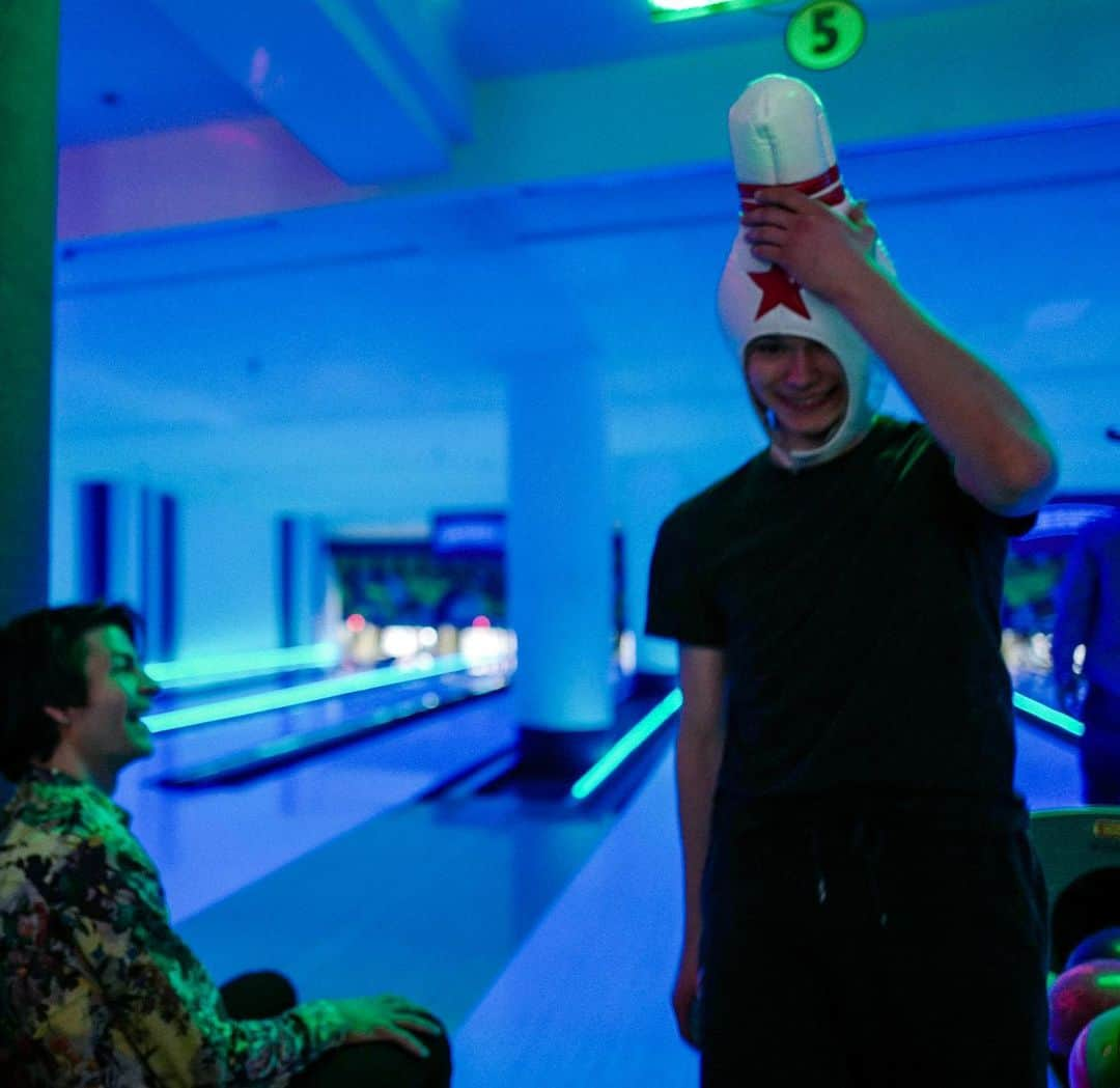 アレックス・シブタニさんのインスタグラム写真 - (アレックス・シブタニInstagram)「DENISS “BOWLING PIN” VASILJEVS Video coming soon!!! 🎳 📸: Guest photographer, @liza_tuktik」6月6日 11時41分 - shibsibs