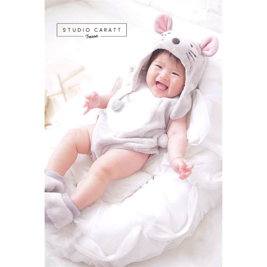 スタジオキャラットトレッサ横浜店さんのインスタグラム写真 - (スタジオキャラットトレッサ横浜店Instagram)「笑顔あふれる撮影でした！✨ . photographer:bon . #スタジオキャラット #スタジオキャラットトレッサ横浜店 #トレッサ横浜 #写真スタジオ #フォトスタジオ #写真館 #お宮参り #百日写真 #マタニティーフェスタ #お食い初め#宮参り撮影 #宮参り写真 #ベビードレス #端午の節句 #節句 #祝い着 #ころんふぉと #可愛い #0歳 #ベビー着物 #ベビーフォト #baby #kimono」6月6日 12時20分 - caratt_tressa