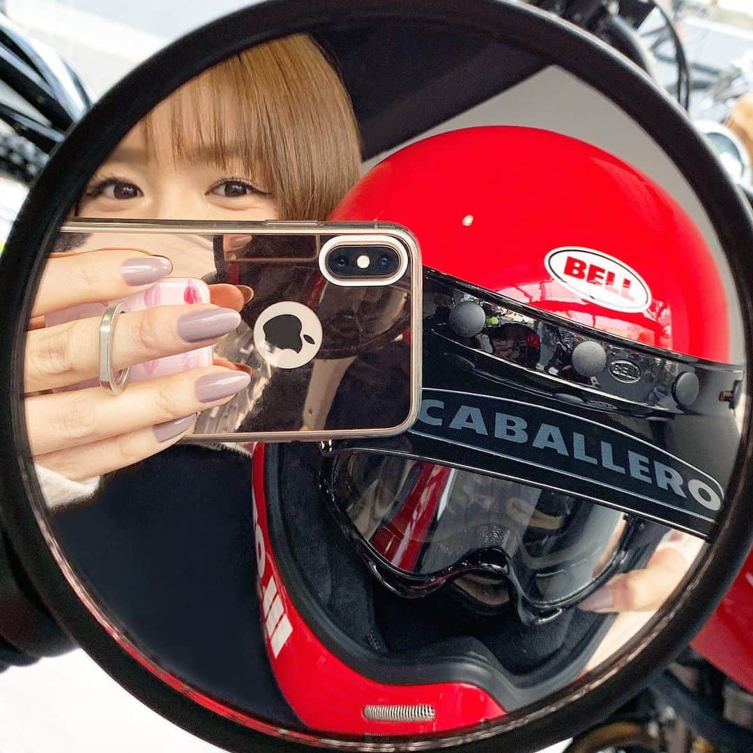 ちぱるさんのインスタグラム写真 - (ちぱるInstagram)「. 夏号の撮影中♪(・ω・)🤳✨ . . . #ちぱるミラー #Fantic #ファンティック #Caballero #キャバレロ #FanticCaballero #FanticMotors #サインハウス #BellHelmets #ベルヘルメット」6月6日 11時54分 - chiparu125