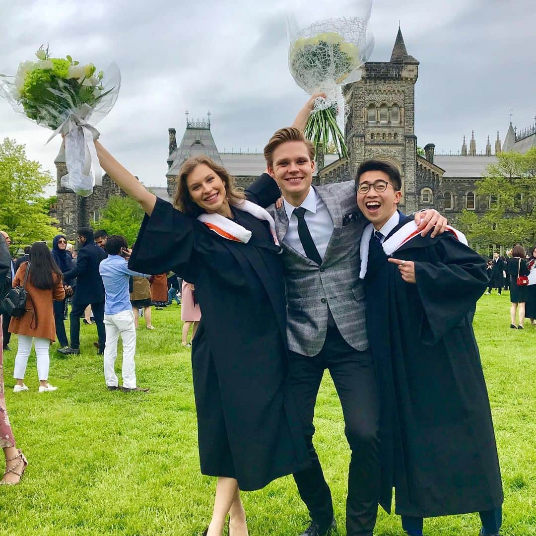 Alex Sinicynさんのインスタグラム写真 - (Alex SinicynInstagram)「Congratulations Rotman Grads!!! 🎓」6月6日 11時53分 - alex_sinicyn