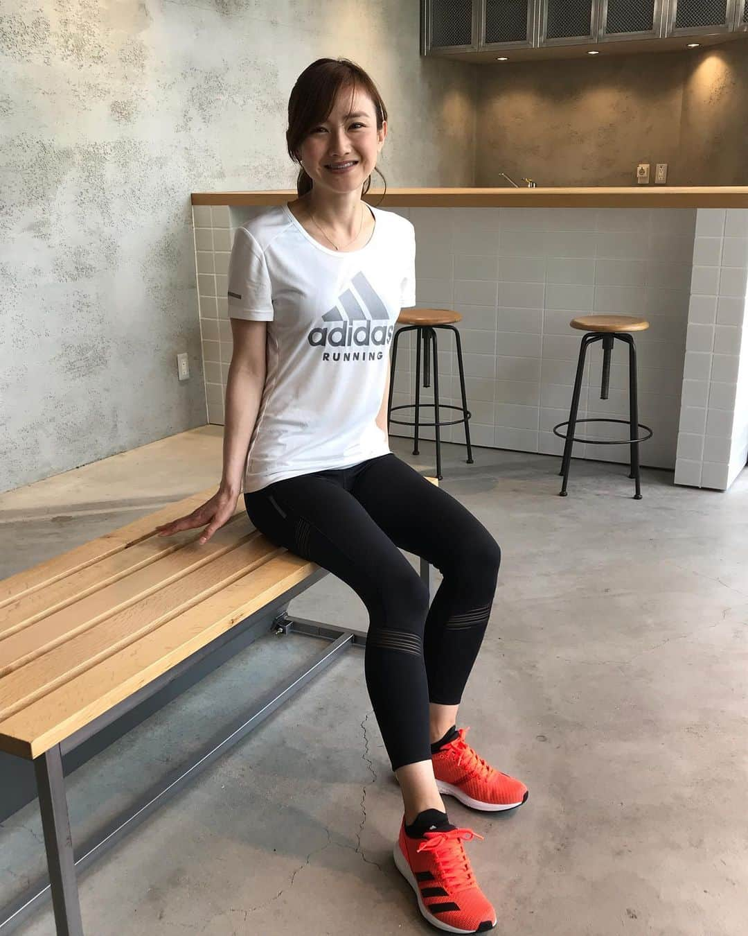 湯田友美さんのインスタグラム写真 - (湯田友美Instagram)「adizero Boston本日発売👟🧡 アッパーが変わってよりフィット感よくなりました！ 早速試してきまーす！！🏃‍♀️☀️😎 ・ I missed global running day...😂 Anyway I got new shoes today🧡 ・ #runningshoes #adizeroboston #adidasrunners #ランニング #ランニングシューズ #ランニングウエア 🧡」6月6日 12時01分 - yudatomomi