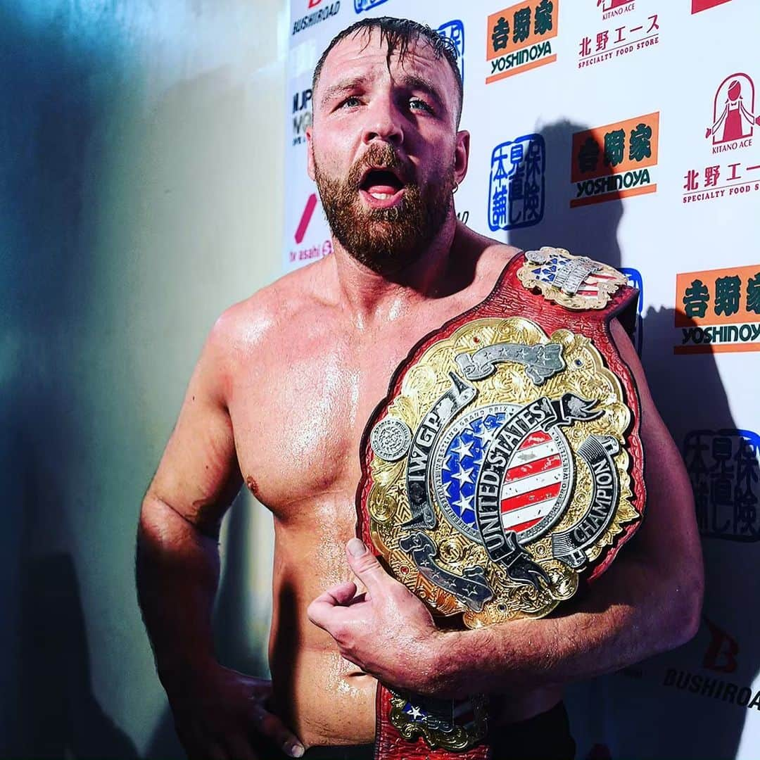 新日本プロレスさんのインスタグラム写真 - (新日本プロレスInstagram)「#JonMoxley !! 🔥🦁 ジョン・モクスリーが衝撃の新日本マット初上陸！ ジュースを下して、USヘビー級新王者に！ バックステージでは、継続参戦をアピール！ ☆6.5両国大会をスマホサイトで詳報アップ！ @njpw1972  #njbosj #njpw #新日本プロレス #プロレス #njpwworld」6月6日 12時33分 - njpw1972