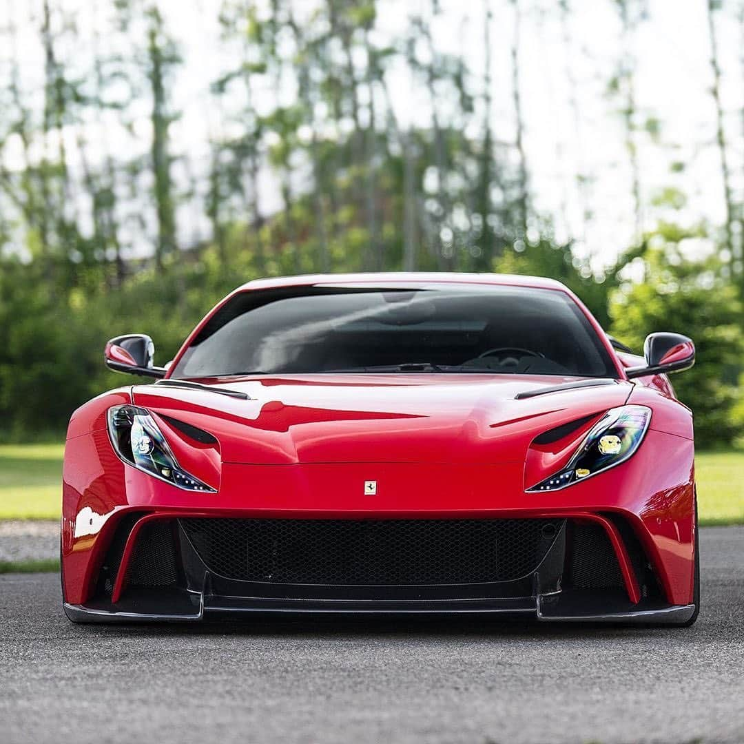 CARLiFESTYLEさんのインスタグラム写真 - (CARLiFESTYLEInstagram)「Ferrari 812 N-Largo. 👍🏼or👎🏼? Photo by @srs_swissrichstreets #carlifestyle」6月6日 13時00分 - carlifestyle