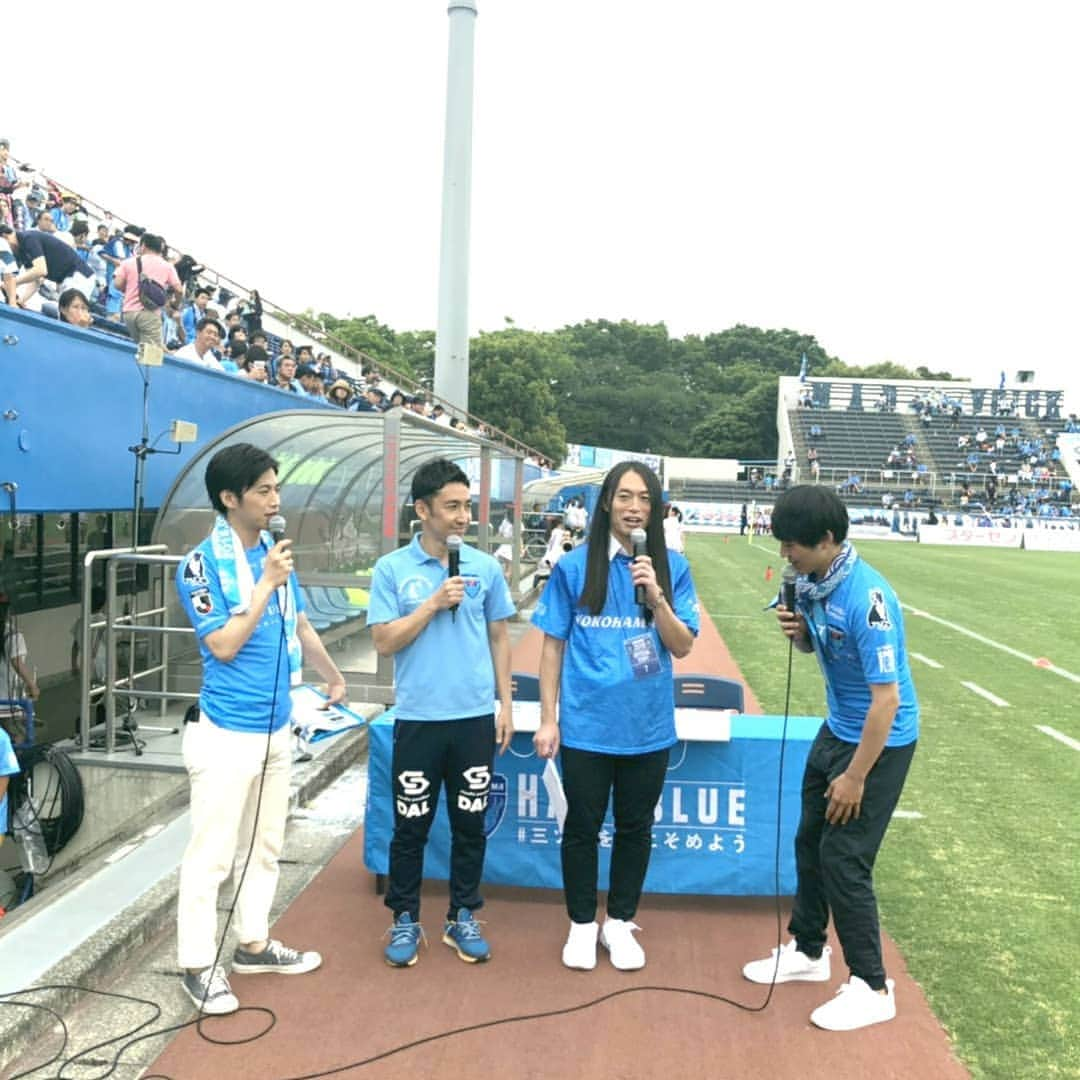 LOVE ME DOさんのインスタグラム写真 - (LOVE ME DOInstagram)「6月2日、ニッパツ三ツ沢球技場へ！ 横浜FC vs FC琉球 の 試合の得点者を占ったのが的中しました！ 今日の運勢が良いと占った 、 横浜FC 10イバ選手、2ゴール！ 琉球9鈴木選手がゴールを決めると 占ったのが的中！横浜FCの勝利も！ また、 イバ選手と齋藤選手が 双子座同士なので、 ツートップにした方が良いと アドバイスも。 この試合3得点を生みました！  #横浜fc #ニッパツ #占い サッカーの試合を占う #的中 #サッカー占い #サッカー占星術 #ラブちゃんサッカー占い #ラブちゃんサッカー占星術 #ラブちゃんサッカー」6月6日 13時02分 - lovemedo_fortunteller