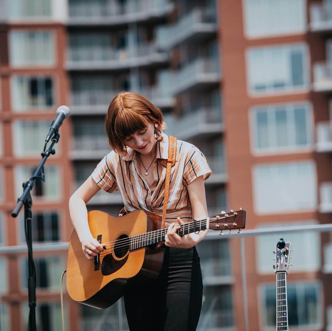 Broadcast Music, Inc.さんのインスタグラム写真 - (Broadcast Music, Inc.Instagram)「Yesterday we kicked off summer festival season with our annual acoustic brunch on the #BMIRooftop! Thanks to @musicbyalexhall for a little taste of what’s to come this weekend at #CMAFest and to @molly_tuttle for getting us excited for #Bonnaroo next week!」6月7日 1時15分 - bmi
