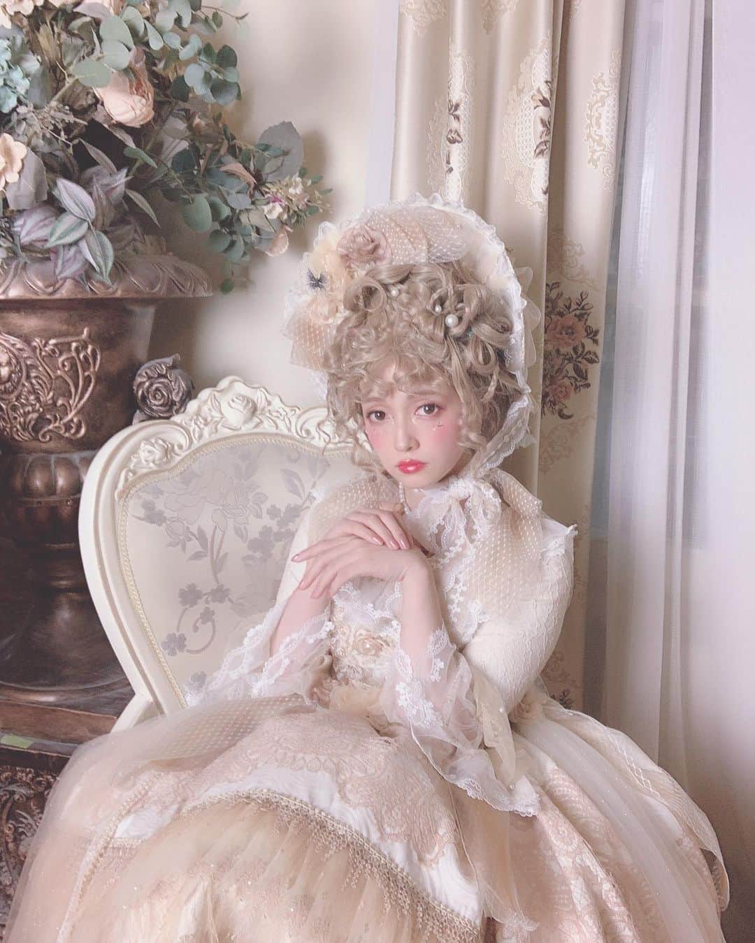 青木美沙子さんのインスタグラム写真 - (青木美沙子Instagram)「気分はマリーアントワネット！！」6月6日 23時46分 - misakoaoki