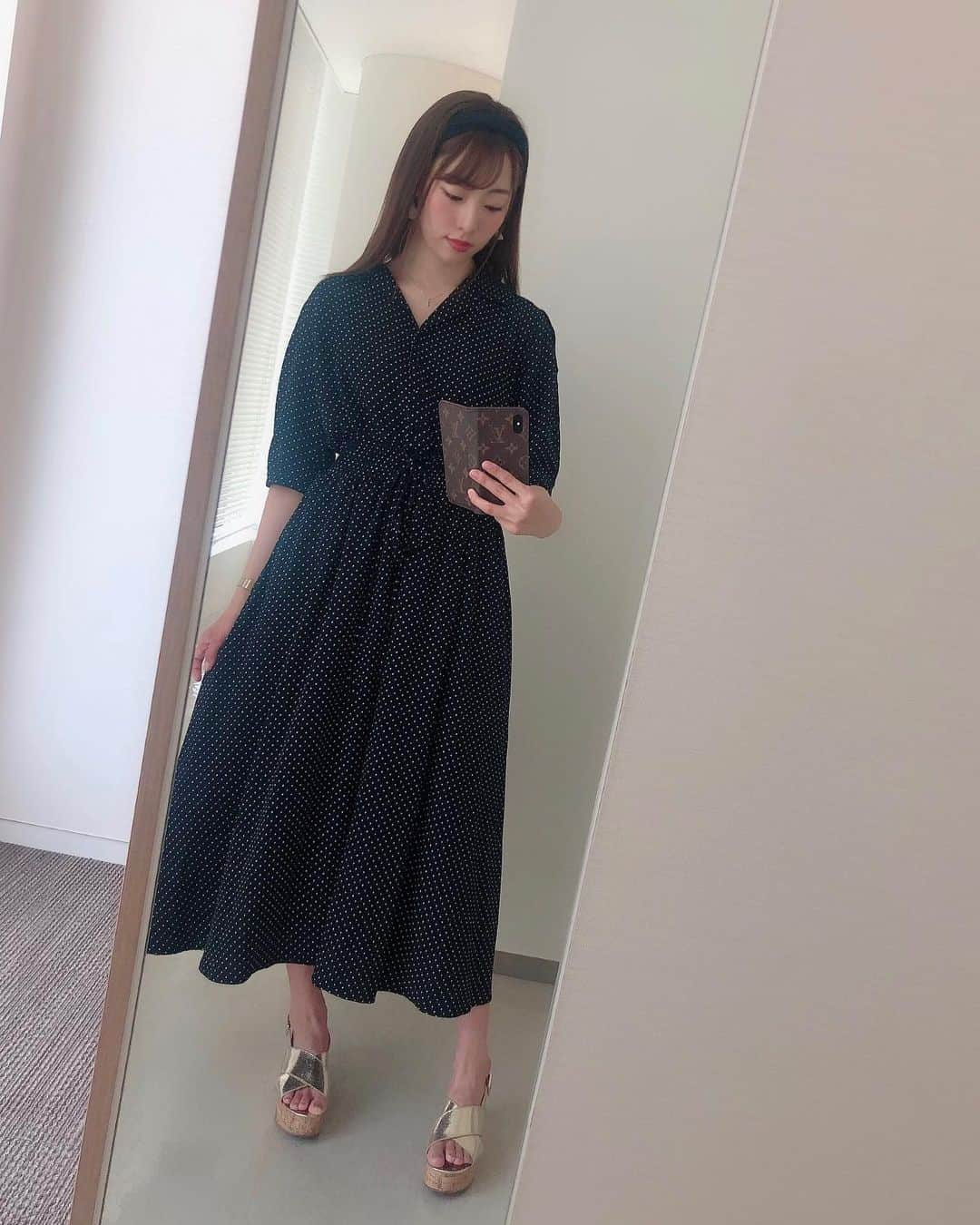 藤江れいなさんのインスタグラム写真 - (藤江れいなInstagram)「#２２時の嫁  #私服 #ootd #fashion #コーディネート #ワンピース #heather  #サンダル #GU #ヘアバンド」6月6日 23時49分 - 01nyan0201