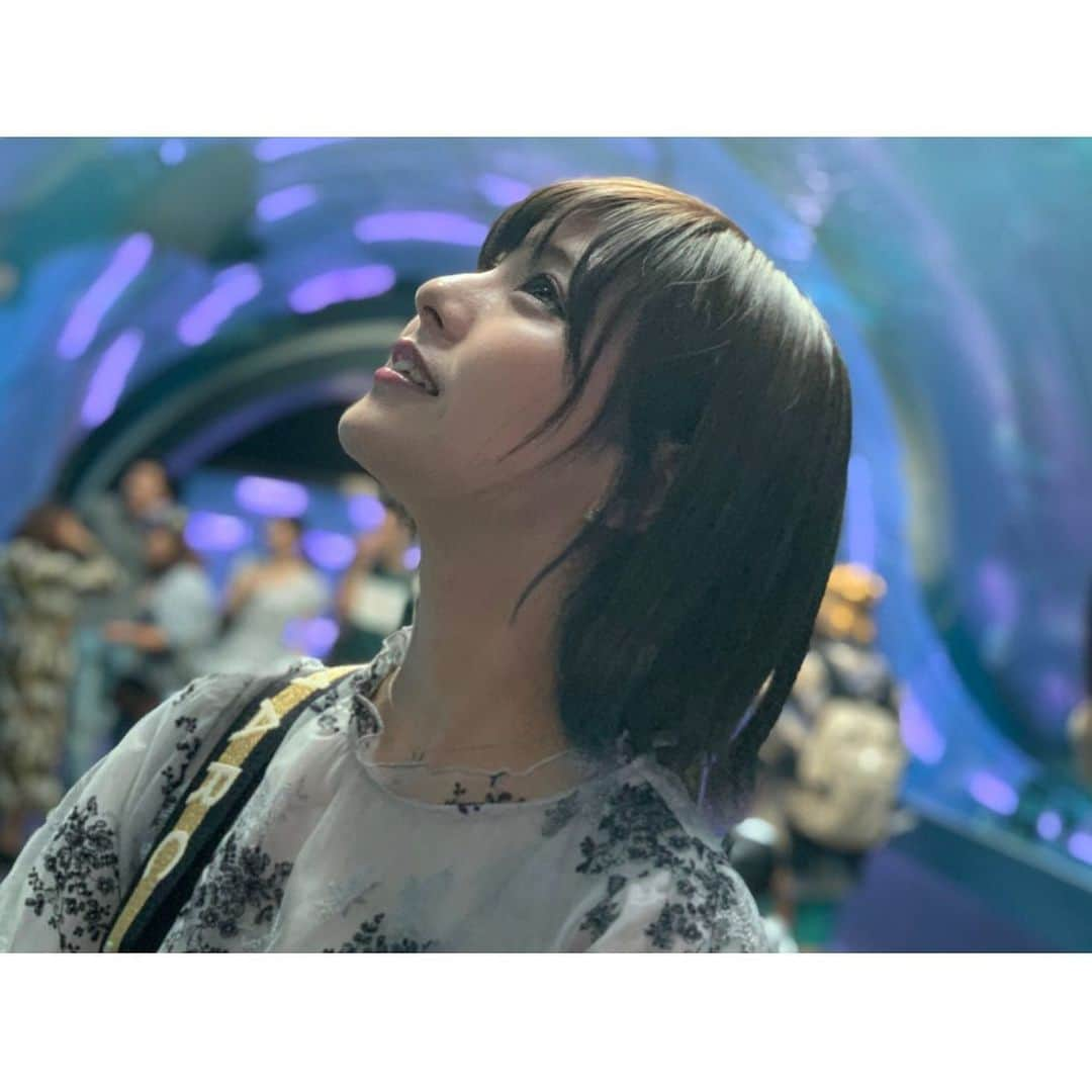 佐藤栞さんのインスタグラム写真 - (佐藤栞Instagram)「彼女にどうですか？ 的なやつ。笑 #水族館 #デート #portrait #彼女とデートなうに使っていいよ」6月7日 0時50分 - bookmarker_23