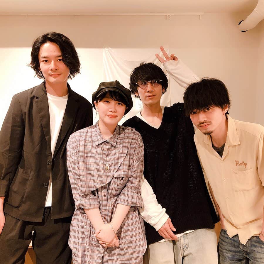 加藤 聖也さんのインスタグラム写真 - (加藤 聖也Instagram)「. " yo haku " Reception party ご招待いただき参加させていただいた☺︎✨ 7日( 金 ) から 9日( 日 )の3日間 渋谷神宮前「 DLAW figue 」にて 展示会が開催されているよ😳！ 琴華いつもありがとう🙇🏻‍♂️✨ #yohaku #kotokaizumi #kotoka_illustration  #Illustrator #Illust #art  #素敵で好きなイラスト」6月7日 0時58分 - se1ya_kato