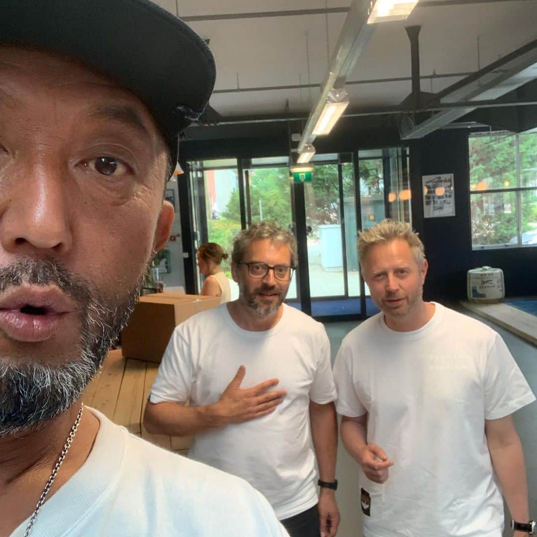 denham_japanさんのインスタグラム写真 - (denham_japanInstagram)「WHITE TSH✌🏾」6月6日 16時30分 - denham_japan_by_aki_negishi