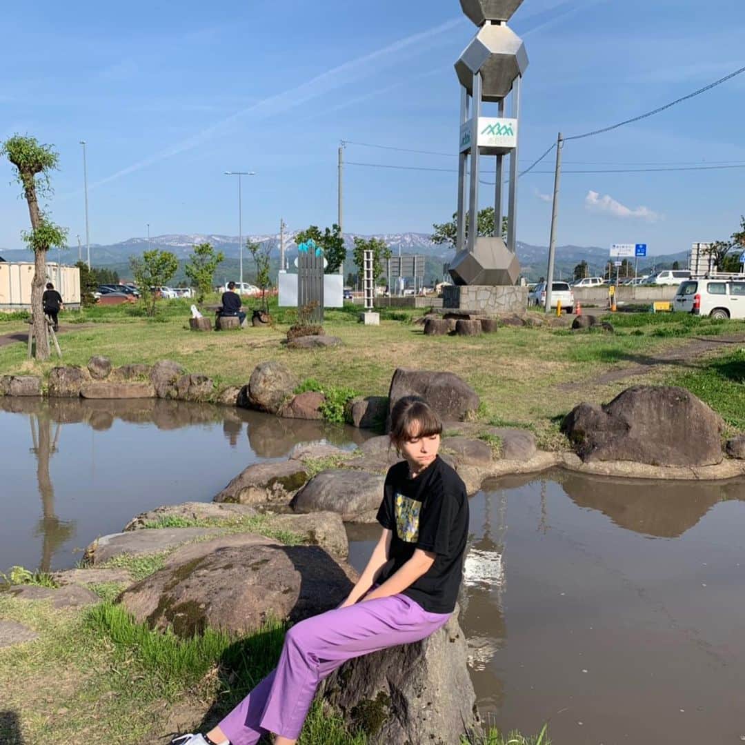 嵐莉菜さんのインスタグラム写真 - (嵐莉菜Instagram)「まぶしいぞ🙈☀️ #山が綺麗で #空気が美味しかった」6月6日 17時31分 - lina_arashi
