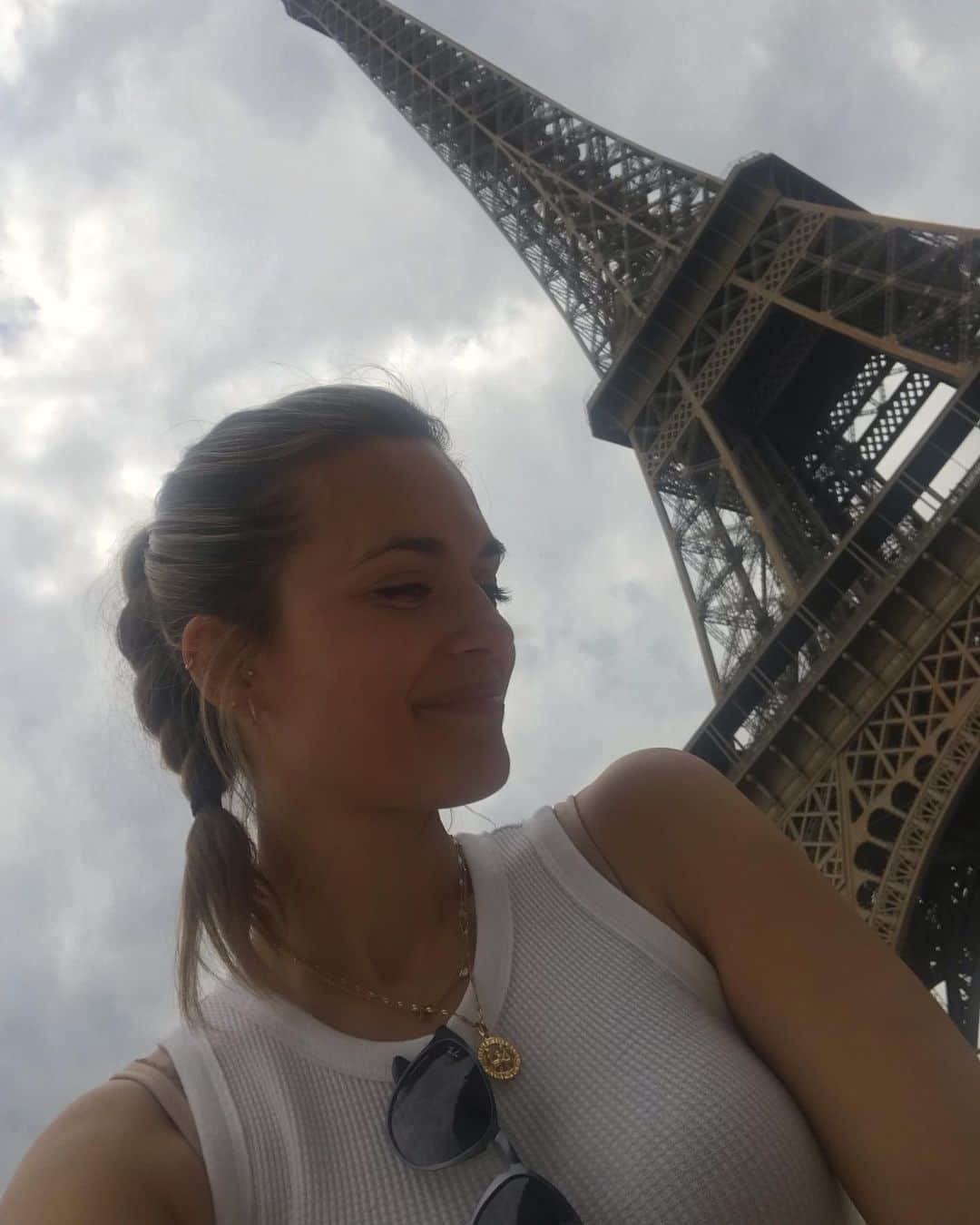 トーレイ・デヴィートのインスタグラム：「Back in one of my favorite places. I love this city ❤️ 🇫🇷 #Paris ••• To all my veggie lovers , what are some of your favorite vegetarian restaurants here ? Looking to try some new ones!」