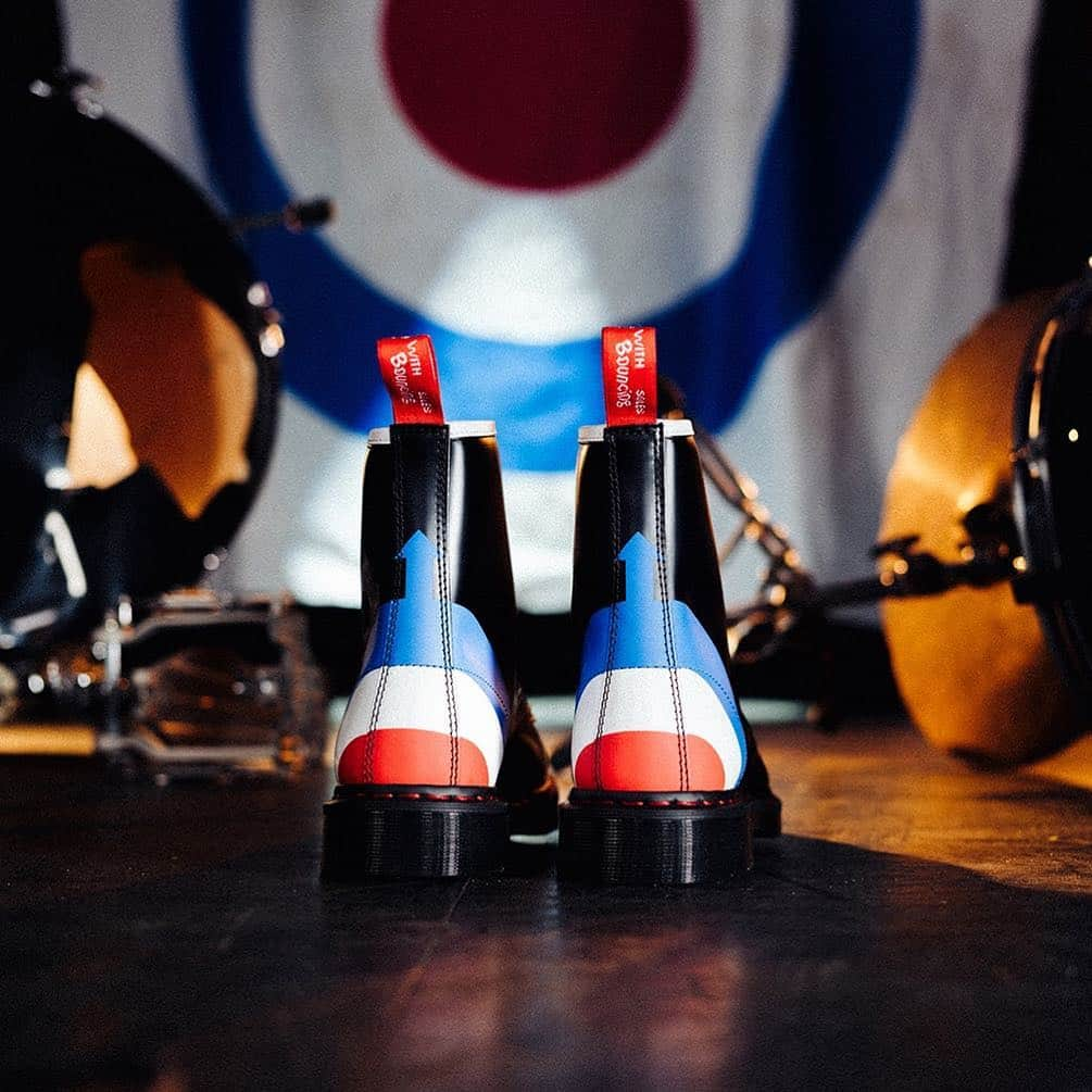 ドクターマーチンさんのインスタグラム写真 - (ドクターマーチンInstagram)「DR. MARTENS X THE WHO: Legendary frontman Pete Townshend once said ‘With my new ‘Air Soles’, I literally started to fly.’ We took that sentiment and designed it into this long overdue collection. From The Who's target iconography on classic Smooth leather, to red Dr. Martens heel loop and red welt stitching. Available now, via the link in our bio.」6月6日 17時57分 - drmartensofficial