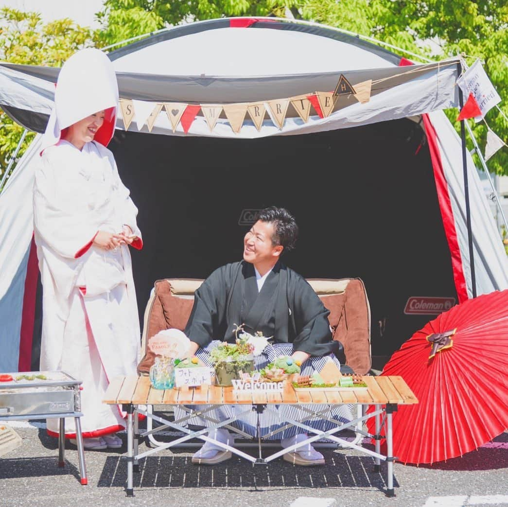 Villas des mariages TAKASAKIさんのインスタグラム写真 - (Villas des mariages TAKASAKIInstagram)「. ゲストが一番最初に目にする場所 .  だからこそお二人らしい飾り付けで ウェルカムスペースやお受付を華やかに 飾り付けとても素敵です💫  #ヴィラデマリアージュ  #高崎 #結婚式準備 #ウェルカムスペース  #式場見学 #式場探し  #群馬結婚式場  #卒花嫁 #卒花レポ  #全国のプレ花嫁さんと繋がりたい  #写真好きな方と繋がりたい  #ヴィラマリ花嫁  #ウェディングフォト」6月6日 18時04分 - villas_des_mariages_takasaki