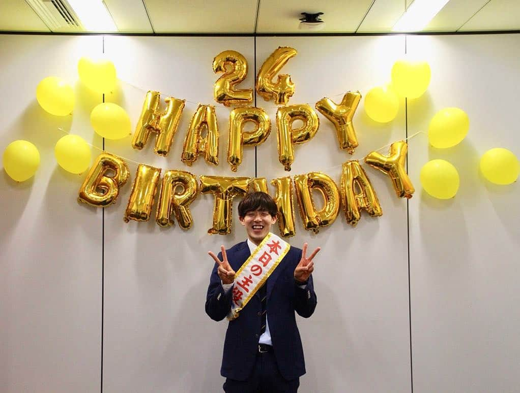 坂井聖人さんのインスタグラム写真 - (坂井聖人Instagram)「‪今日で24歳になりました🎂🎉‬ ‪SEIKOの方々にお祝いしていただきました🤗‬ ‪連絡くれた方ありがとうございます🙇‍♀️‬ ‪今回代表を逃し、すごく悔しい結果で終わったのですが、来年みててください。‬ ‪#seiko #mizuno #ksg」6月6日 18時07分 - masato_sakai